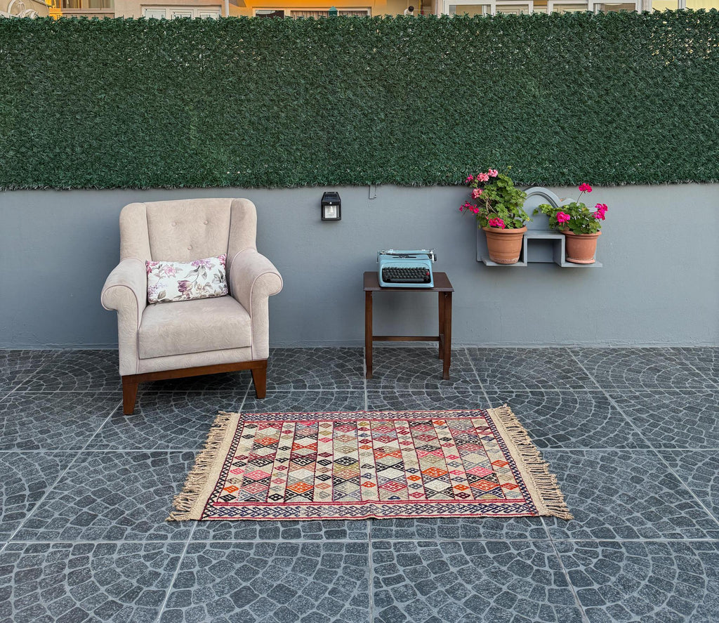 Handwoven Vintage Turkish Cicim Rug, Bohemian Tribal Wool Rug (2.72x4.04 ft)