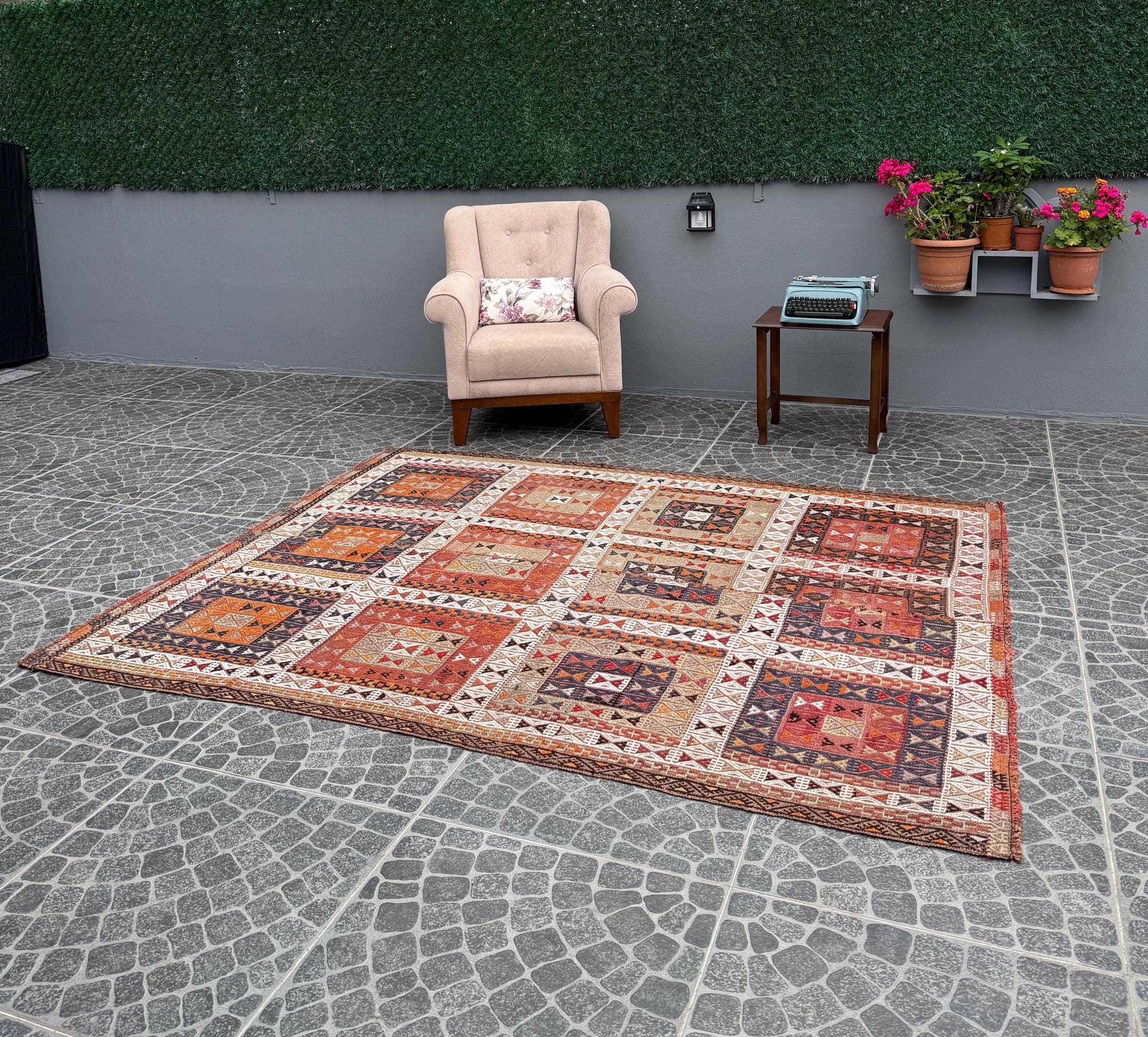 Vintage Turkish Kilim Rug, Handwoven Bohemian Decor (5.81x7.44 ft)