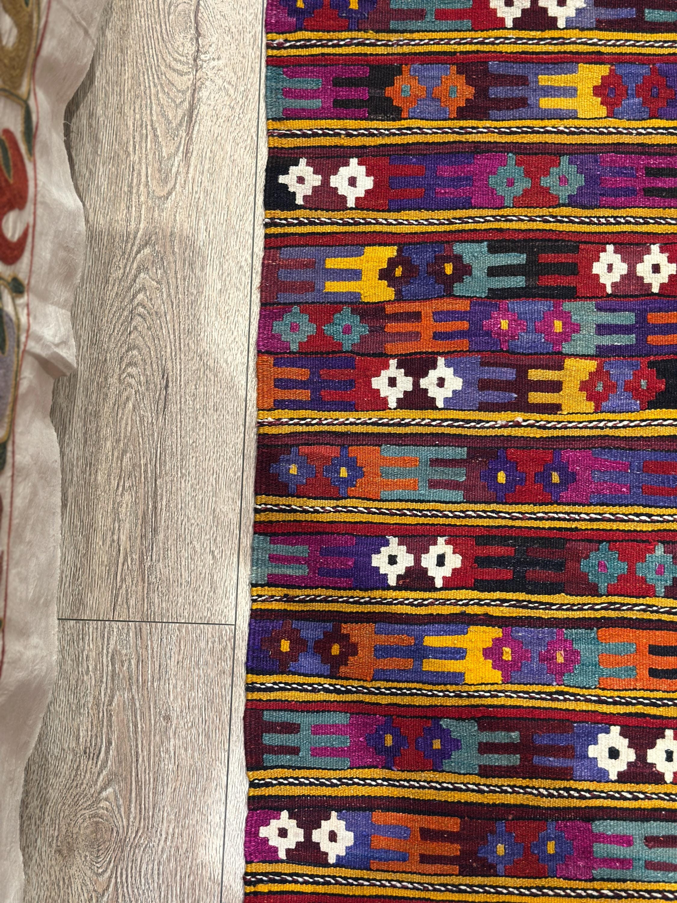 Vintage Turkish Kilim Rug, Handwoven Wool Boho Rug (4.5 x 6.8 ft)