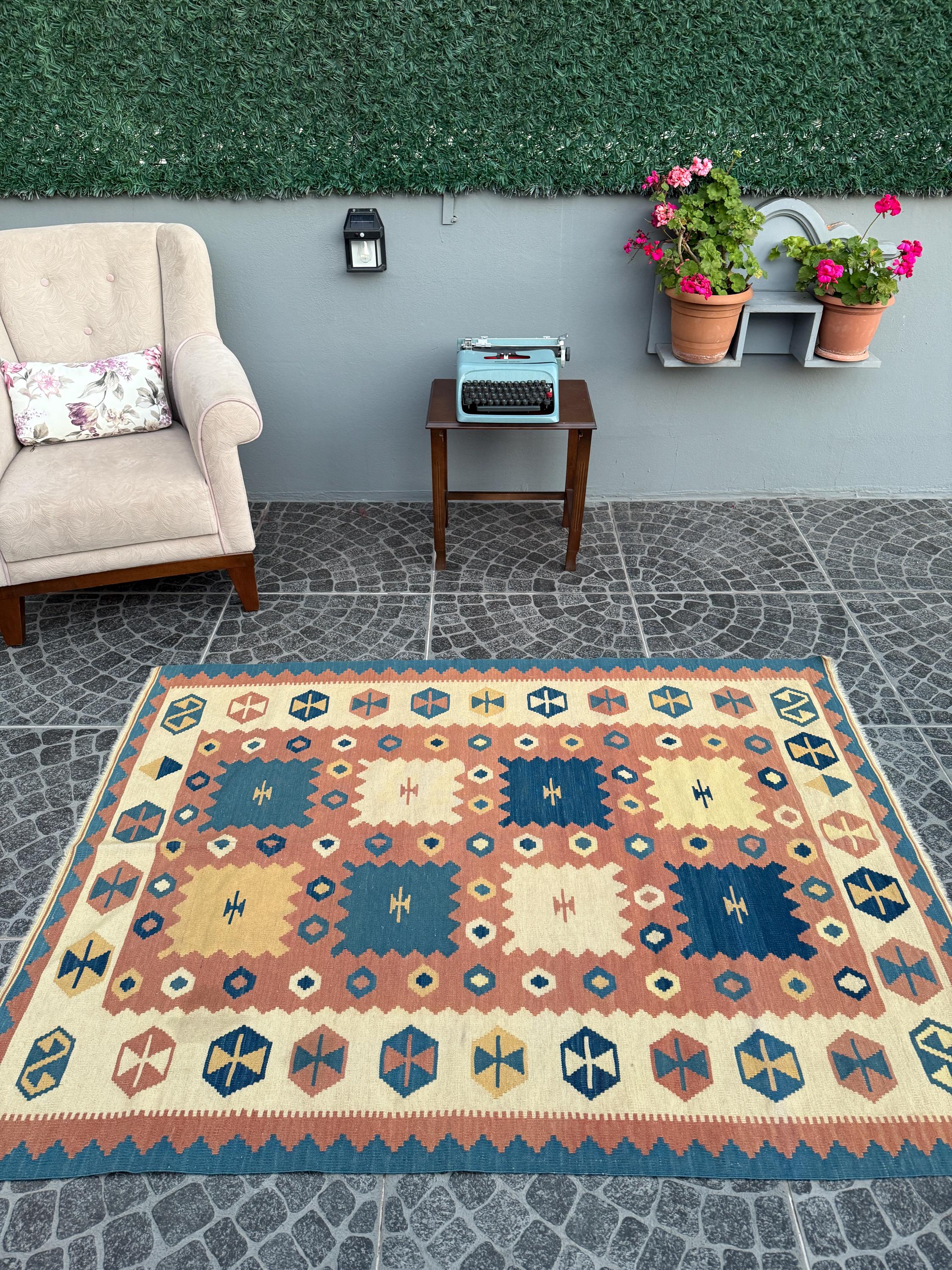 Vintage Turkish Kilim Rug, Handwoven Wool, Bohemian Decor (4.13x5.74 ft)