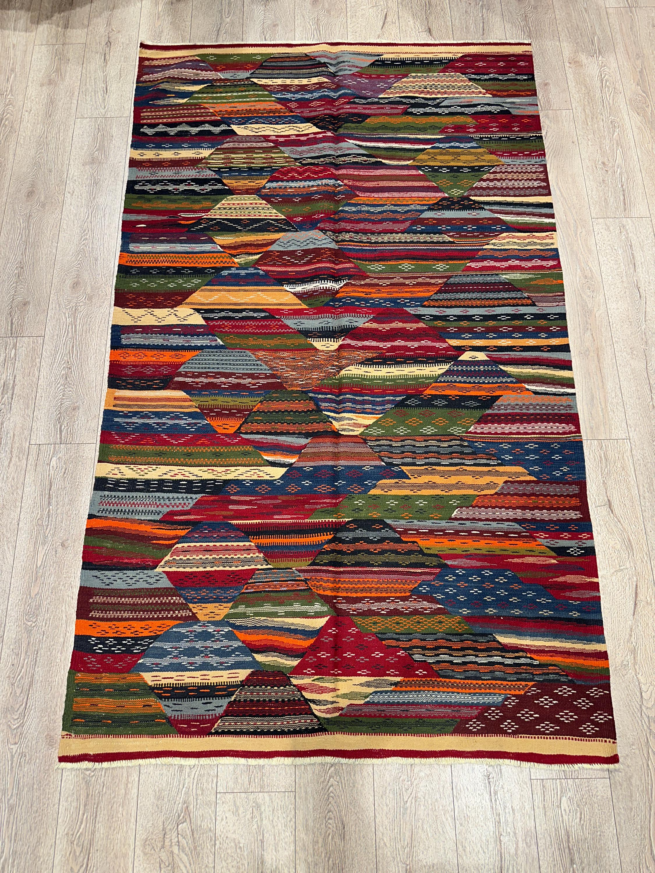 Vintage Turkish Kilim Rug, Boho Geometric Wool Area Rug (4.6 x 7.7 ft)