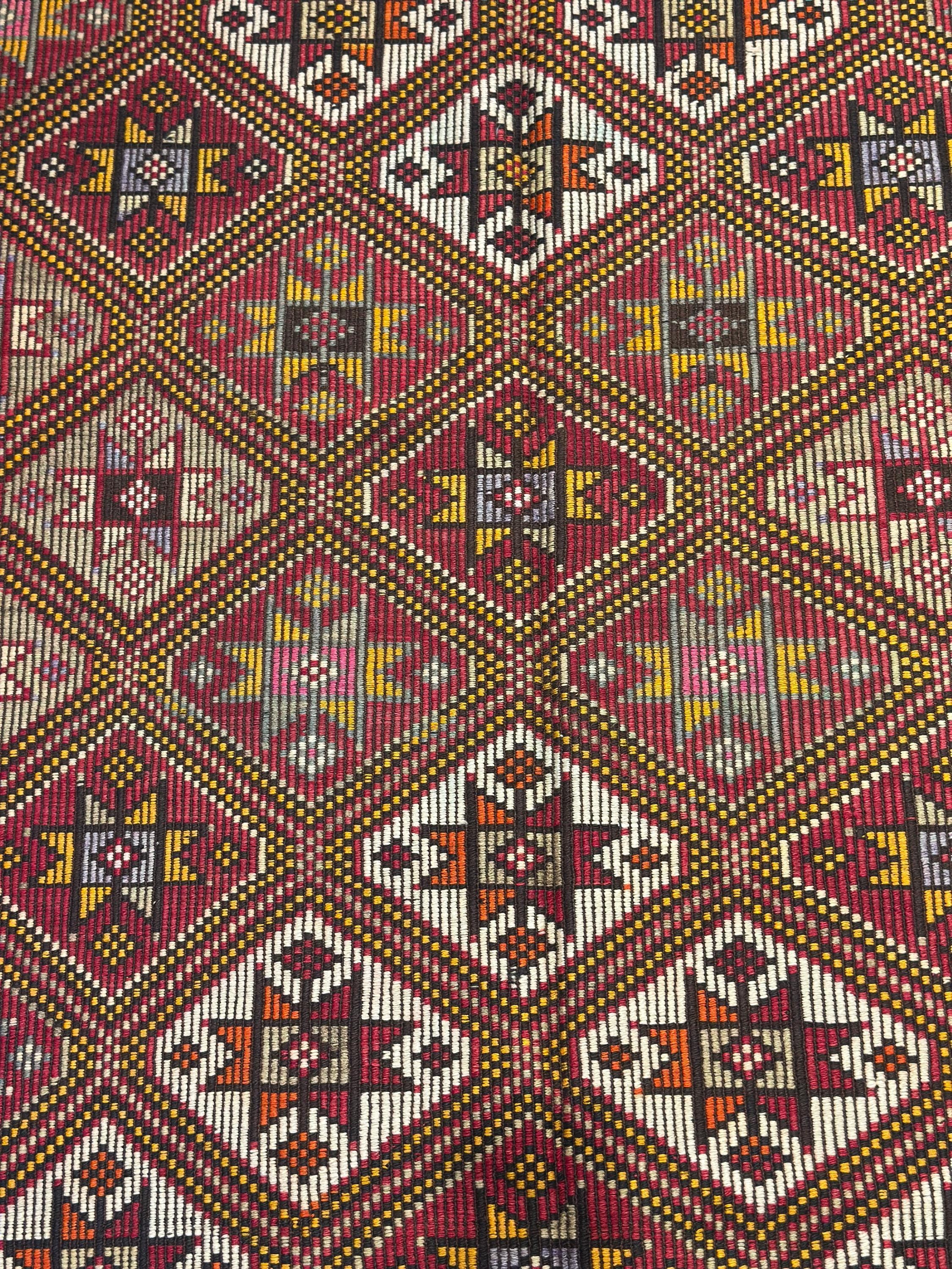Vintage Turkish Kilim Rug – 4.6 x 8.2 ft, Handwoven Wool Star Diamond