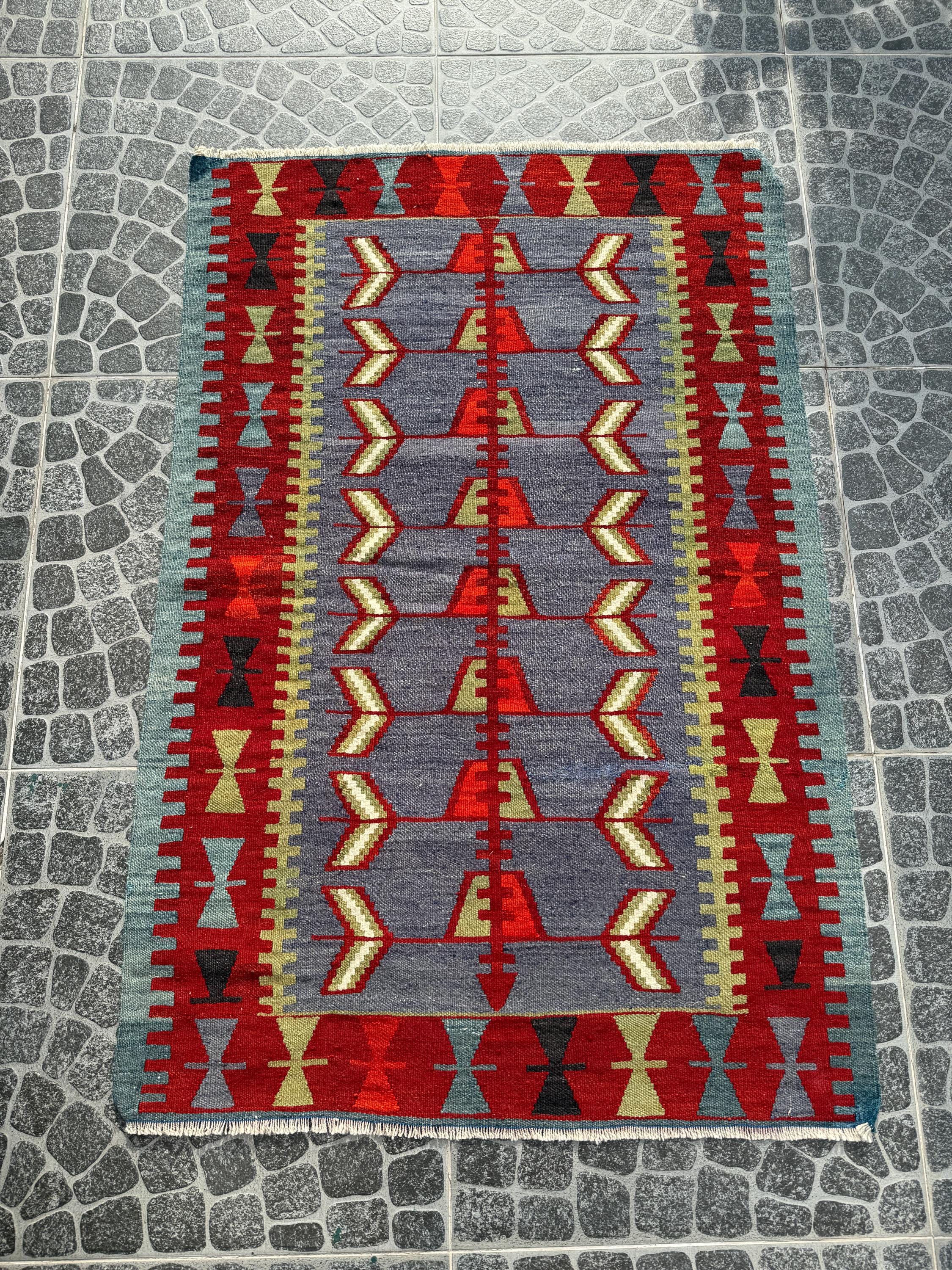 Vintage Handwoven Turkish Kilim Rug, Geometric Wool Rug (3.18x4.76 ft)