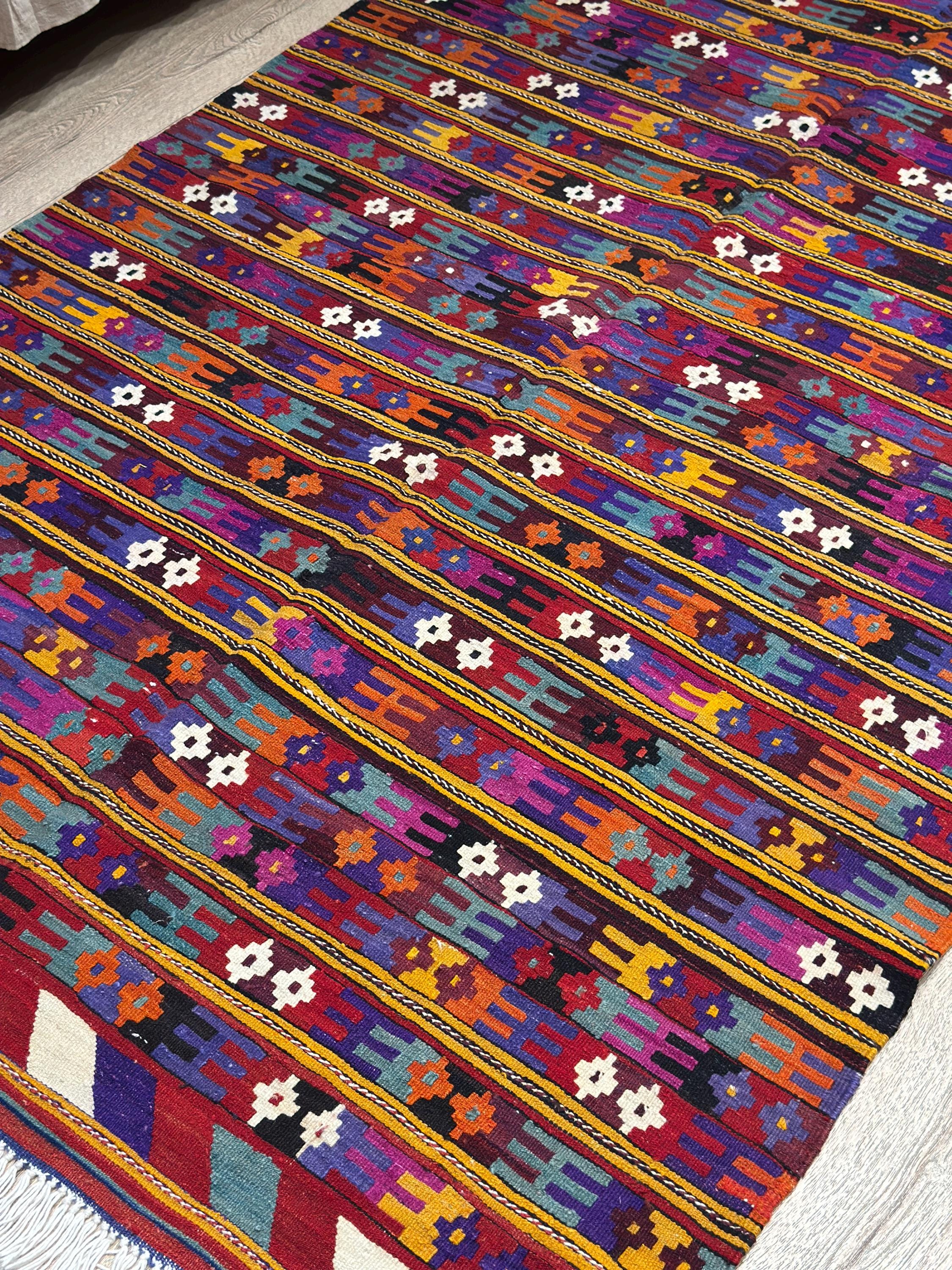 Vintage Turkish Kilim Rug, Handwoven Wool Boho Rug (4.5 x 6.8 ft)