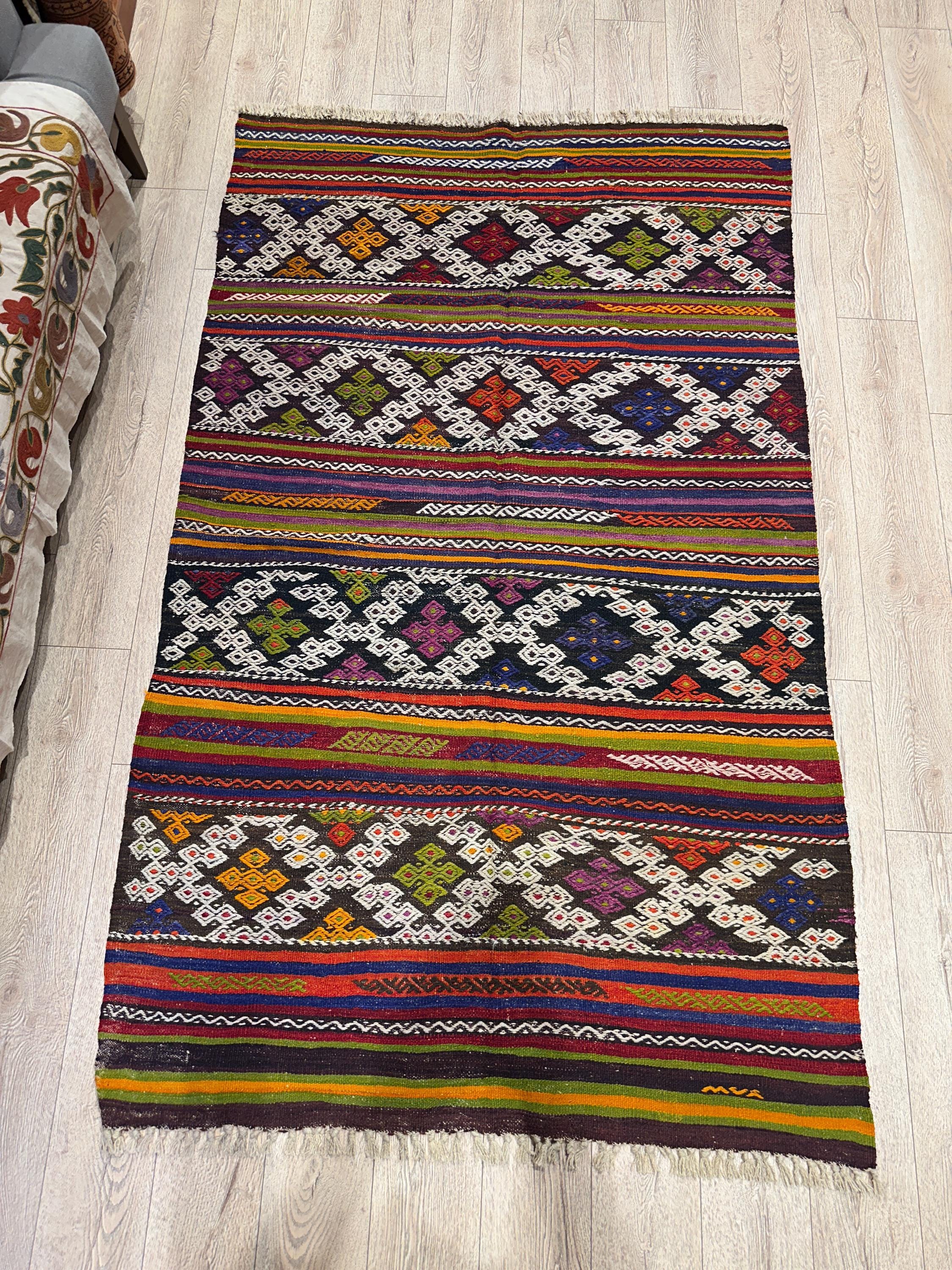 Vintage Turkish Kilim Rug – 4.6 x 7.7 ft, Multicolor Wool Area Rug