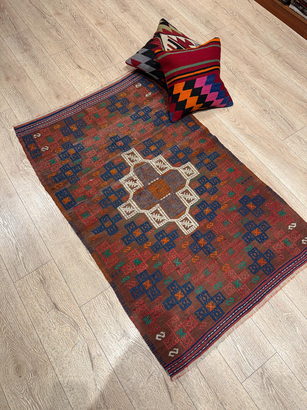 Vintage Turkish Kilim Rug, Handwoven Wool, Bohemian Area Rug (3.02x4.86 ft)