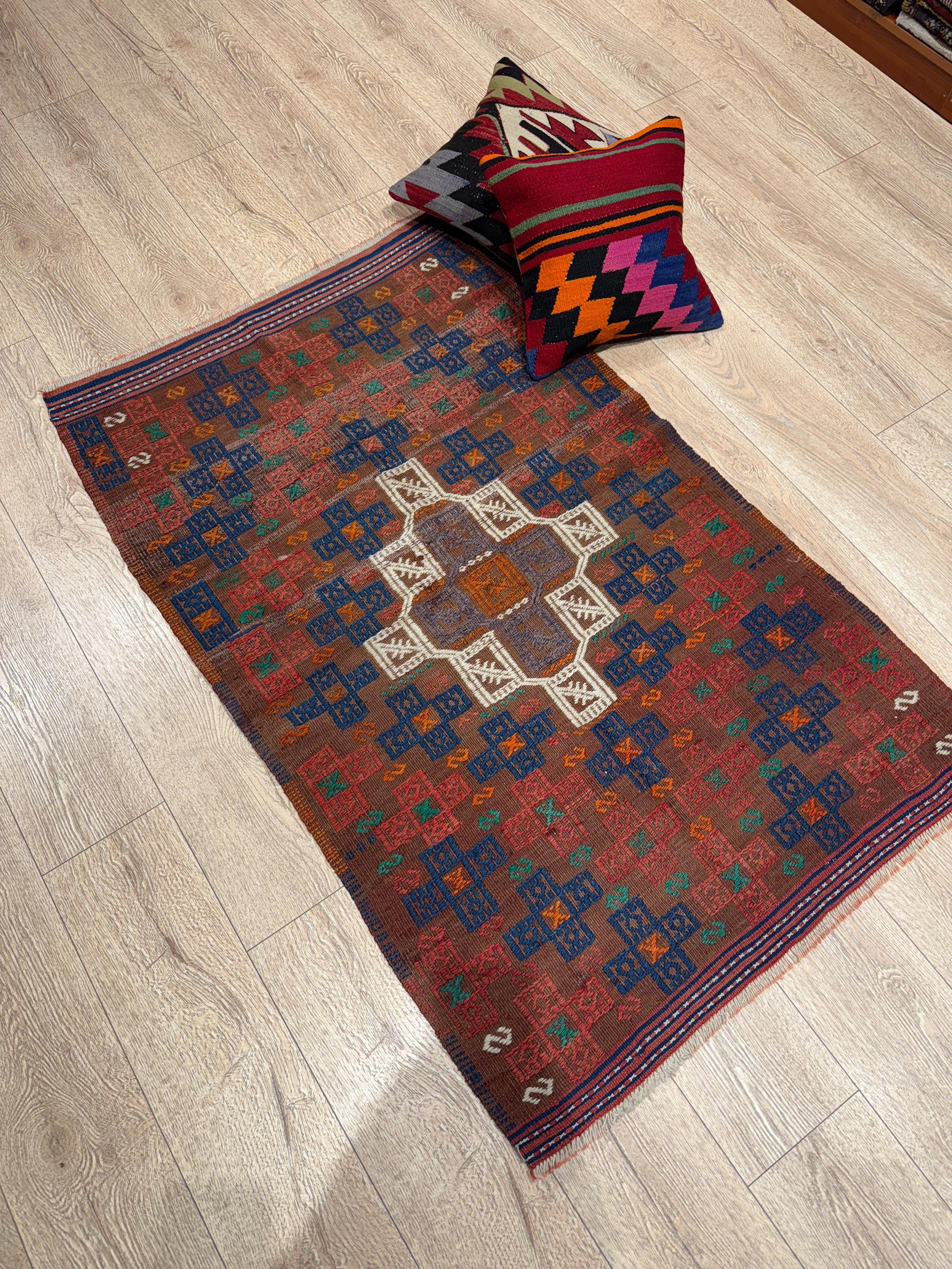 Vintage Turkish Kilim Rug, Handwoven Wool, Bohemian Area Rug (3.02x4.86 ft)