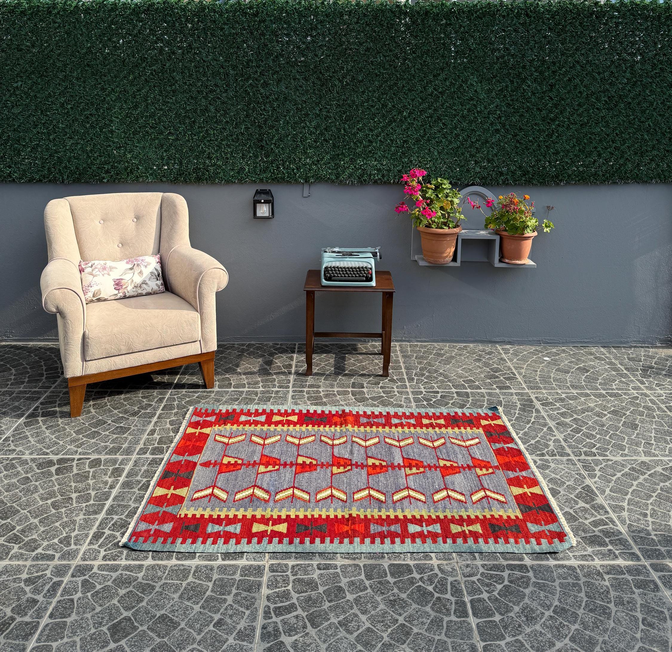 Vintage Handwoven Turkish Kilim Rug, Geometric Wool Rug (3.18x4.76 ft)