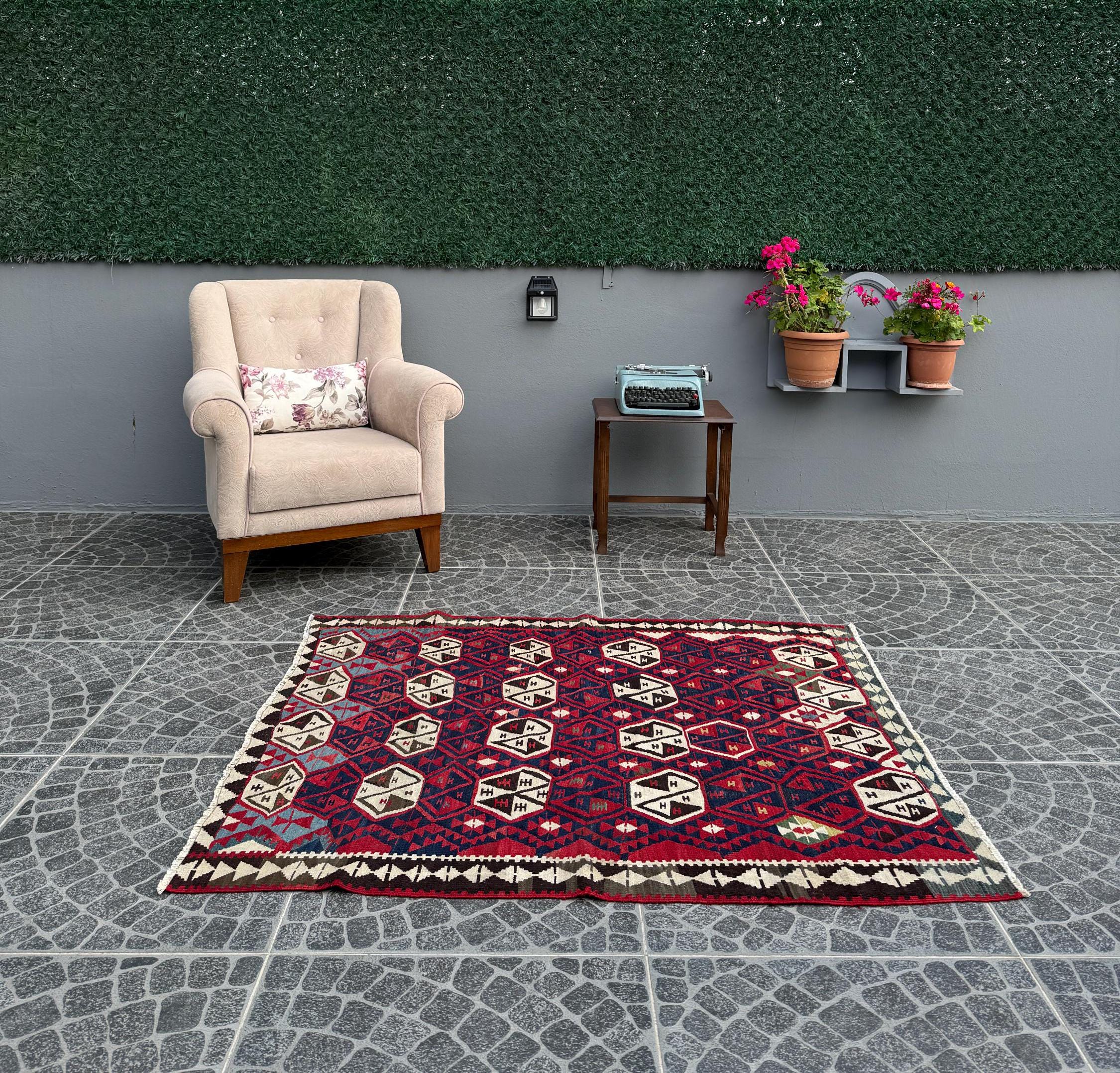 Handwoven Turkish Kilim Rug, Bohemian Geometric Rug (4.07x4.86 ft)