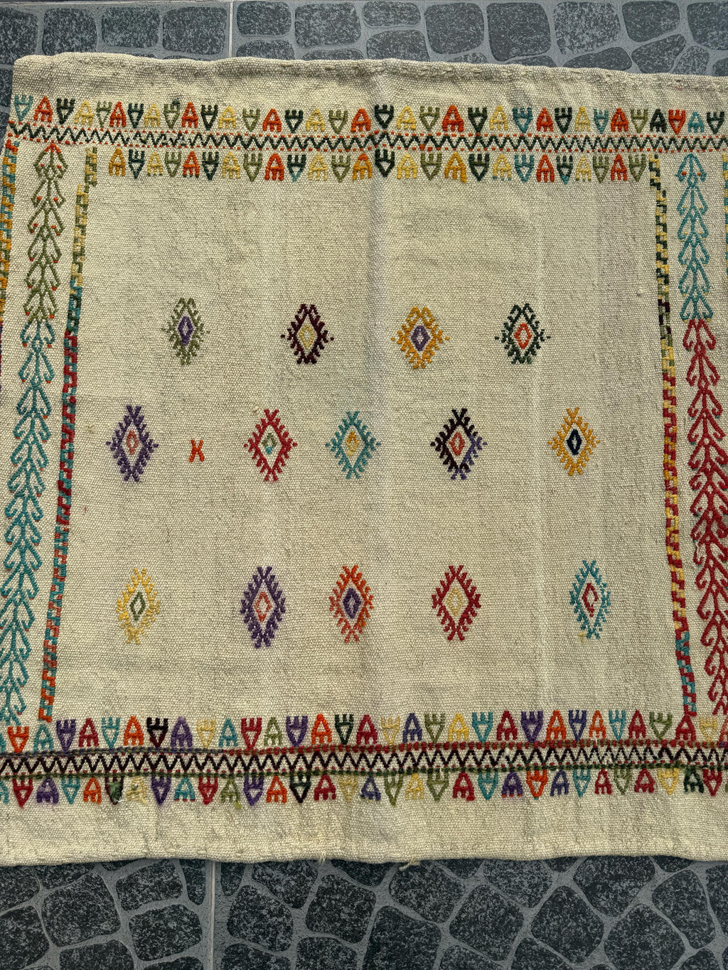 Handwoven Turkish Kilim Rug, Bohemian Geometric Accent Rug (2.89x2.95 ft)