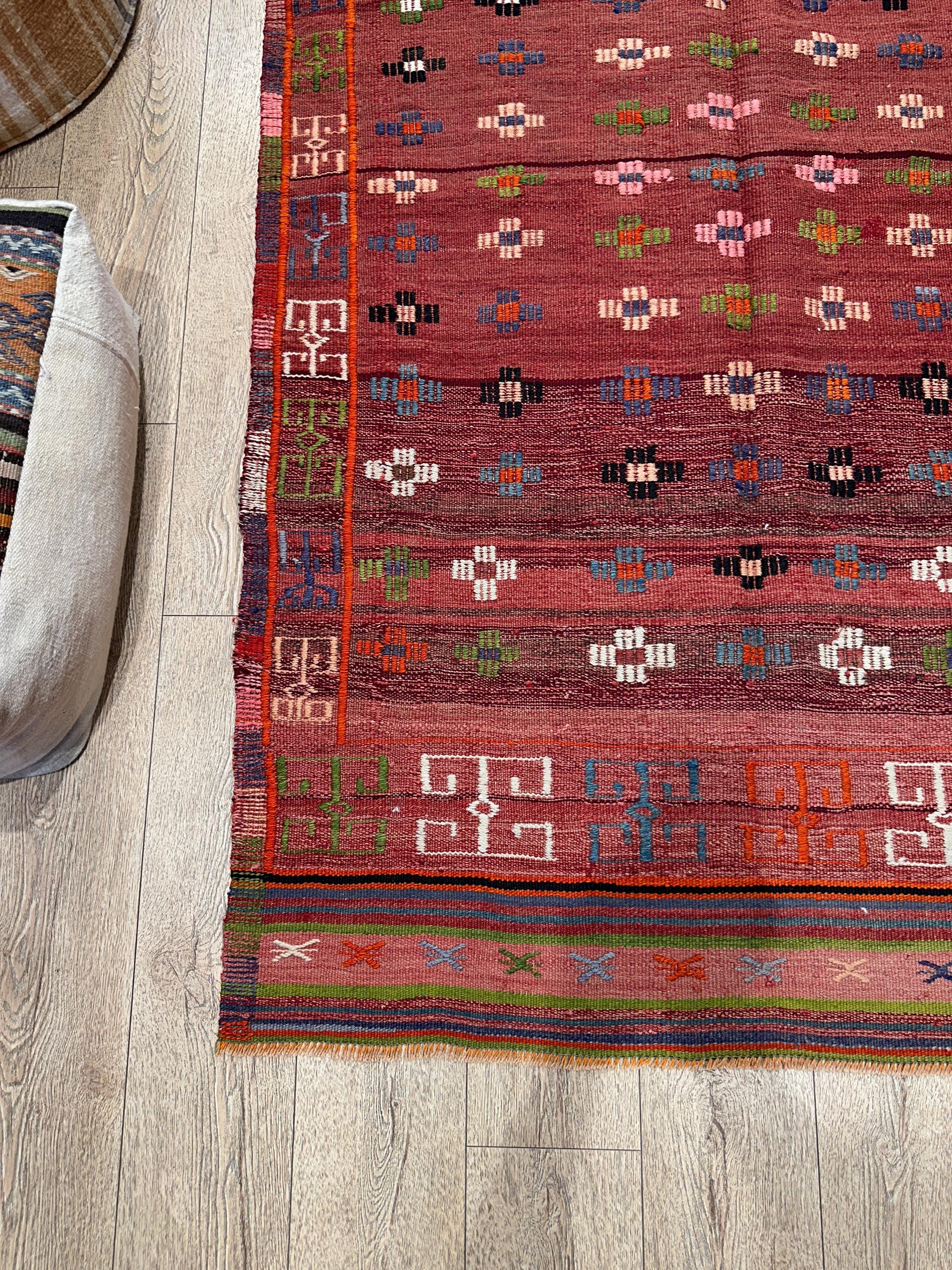 Vintage Turkish Kilim Rug, Handwoven Wool, Boho Decor (4.2 x 7.2 ft)