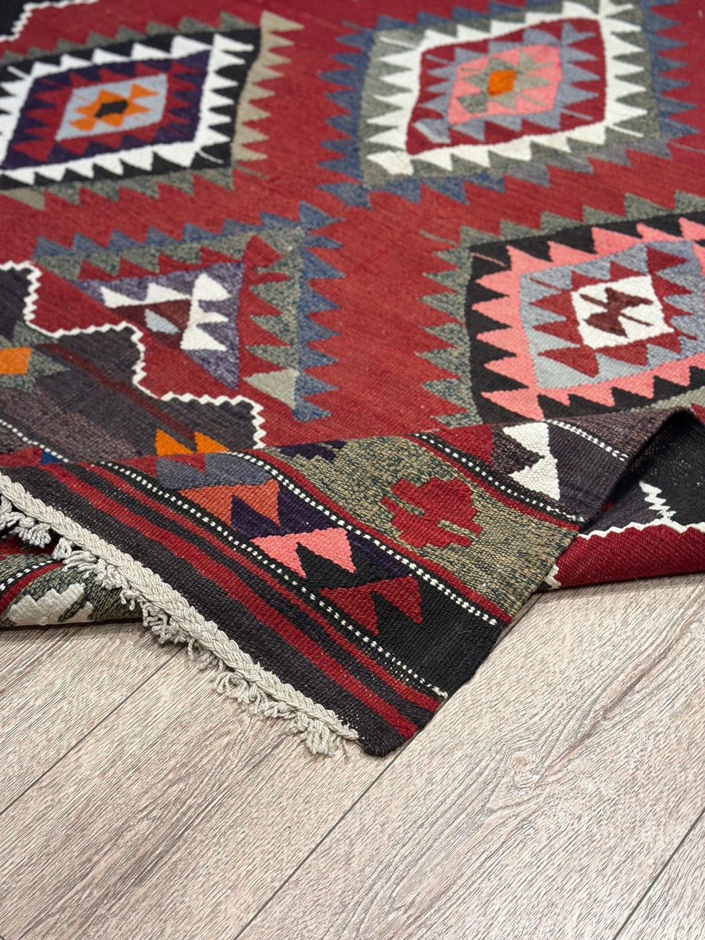 Vintage Turkish Kilim Rug – 4.6 x 7.4 ft, Red Black Geometric Wool Rug