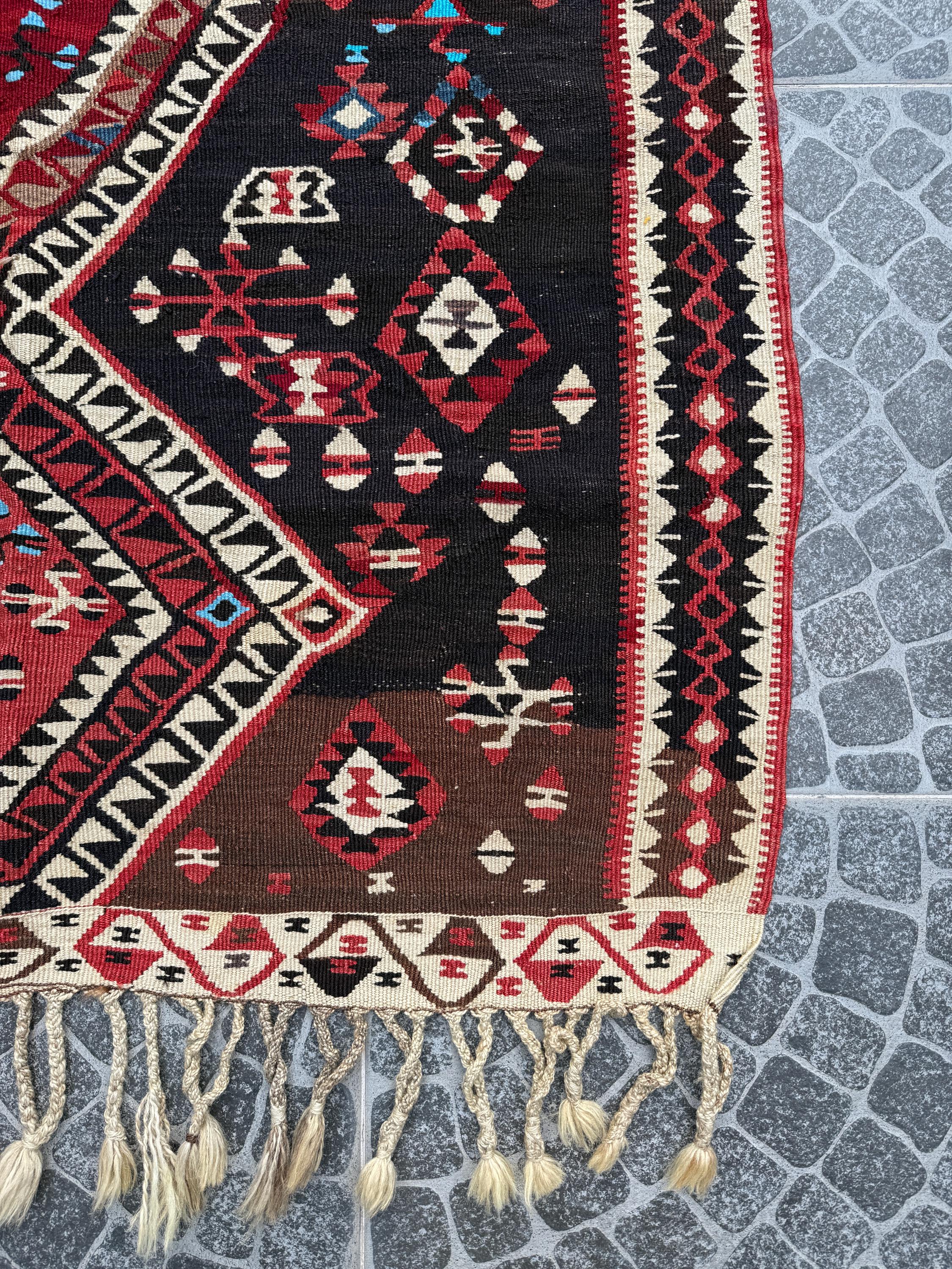 Vintage Turkish Kilim Rug, Handwoven Wool Star Motif, Bohemian Decor (4.27x6.56 ft)