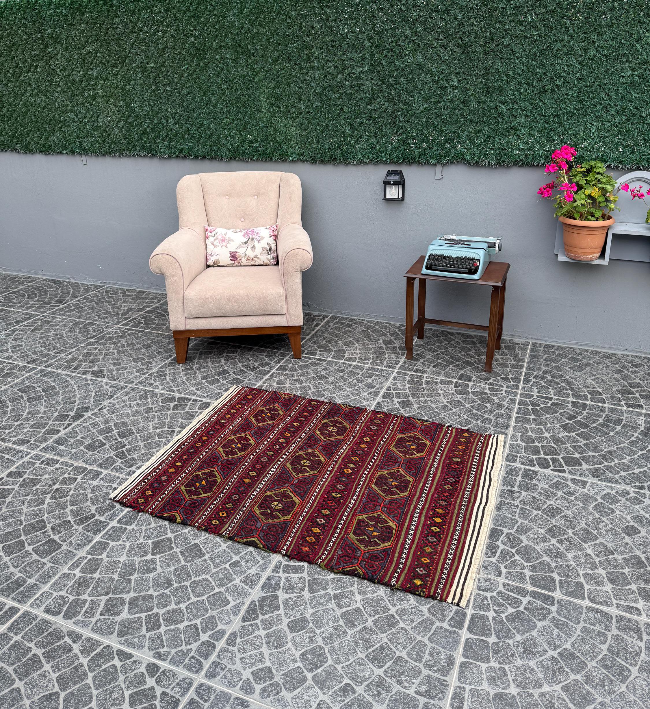 Vintage Turkish Kilim Rug, Handwoven Wool Decor (3.02x4.20 ft)