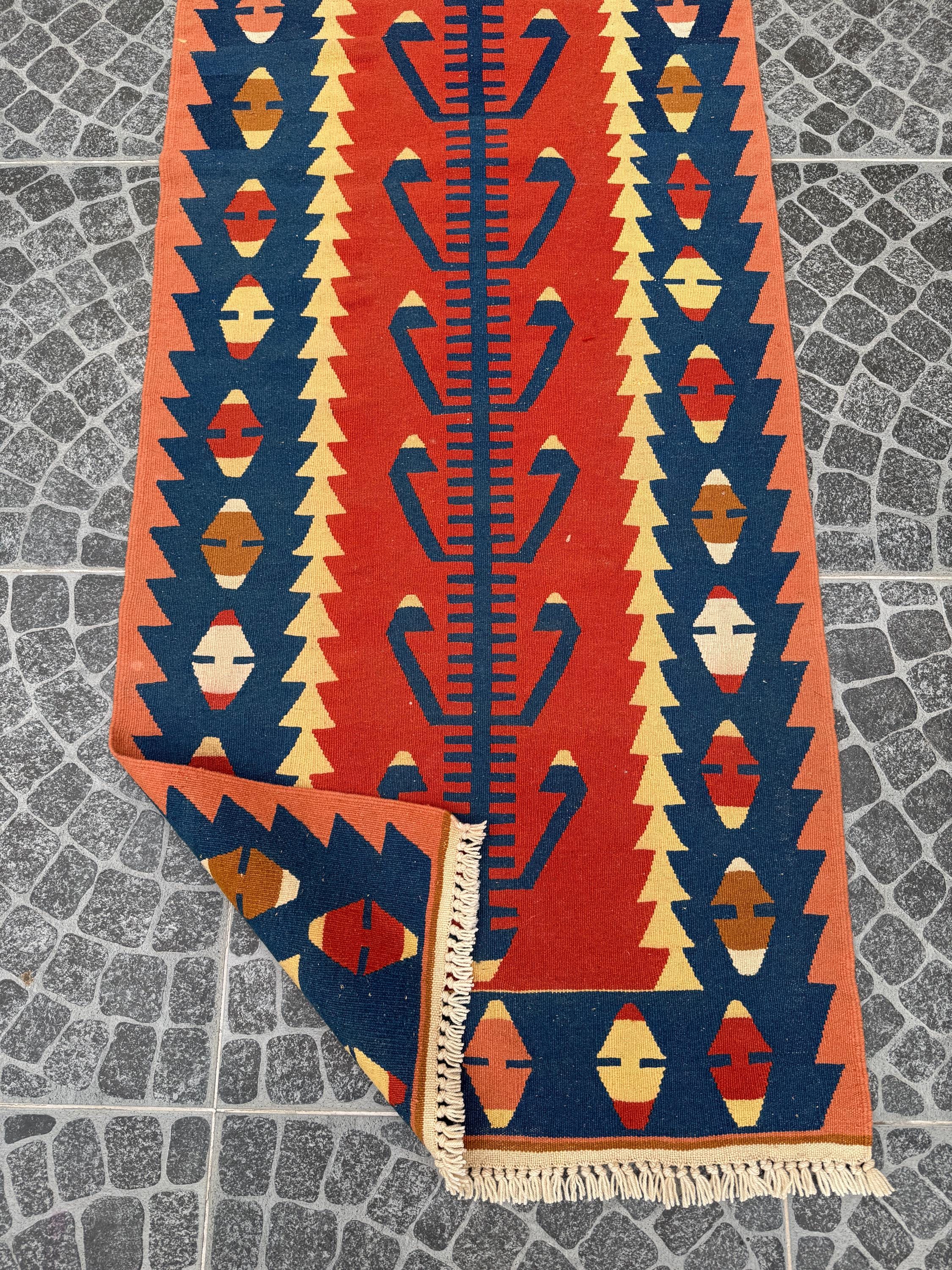 Vintage Turkish Kilim Rug: Handwoven Wool, Tree of Life Motif (2.72x7.78 ft)