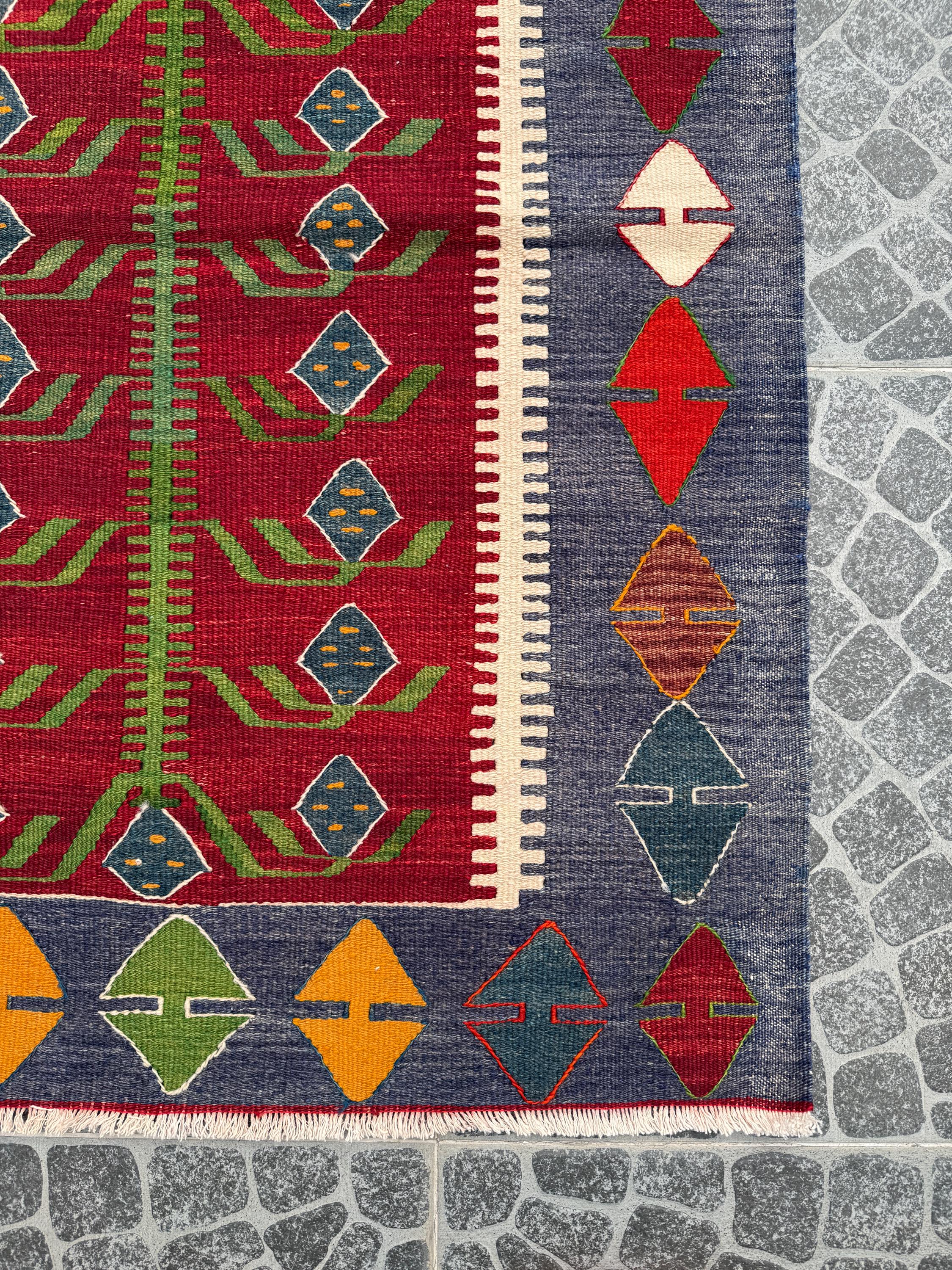 Vintage Turkish Kilim Rug, Tree of Life Motif, Bohemian Home Decor (3.28x4.33 ft)