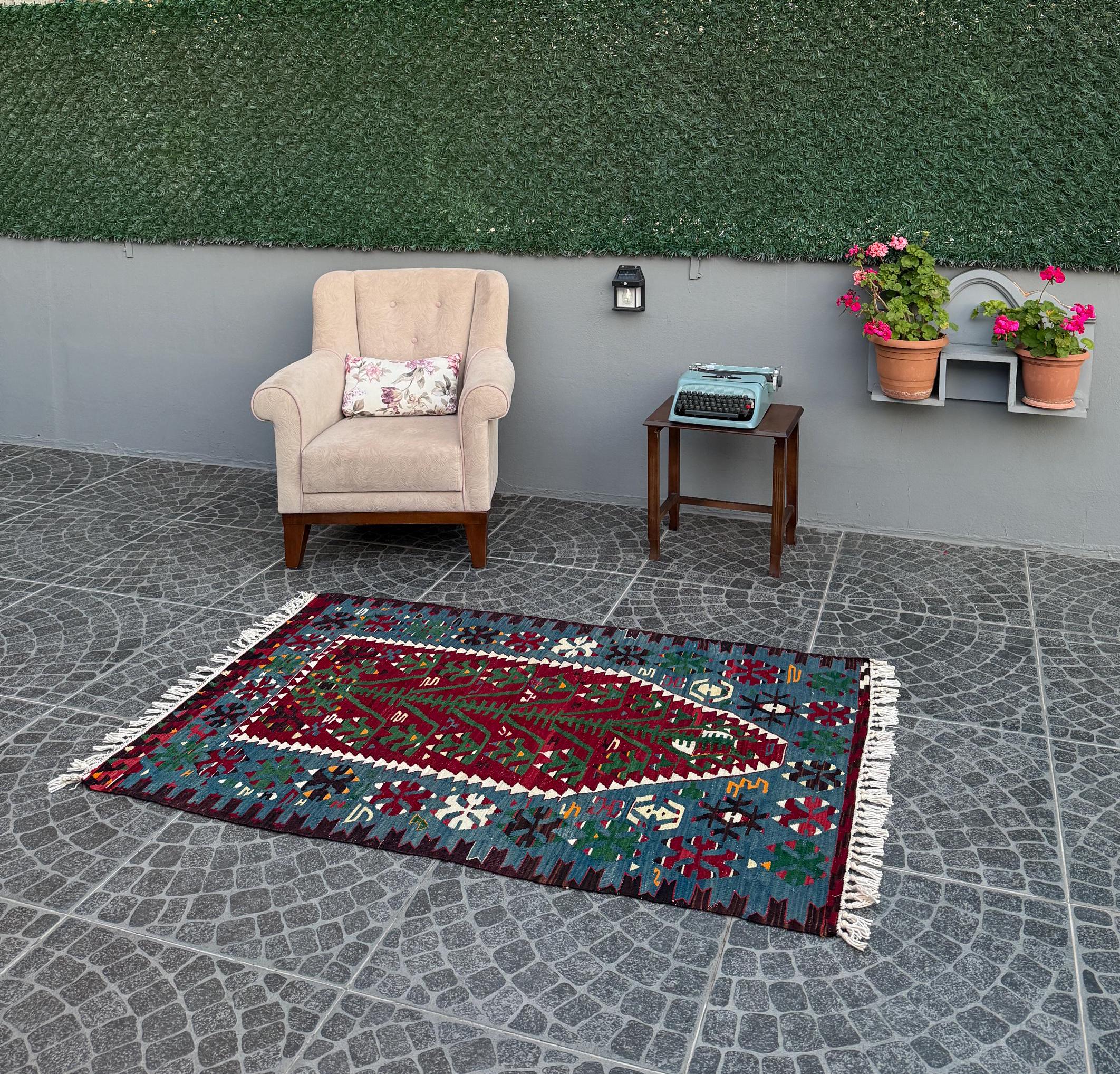 Vintage Esme Kilim Rug, Handwoven Turkish Rug, Bohemian Decor (3.48x5.48 ft)