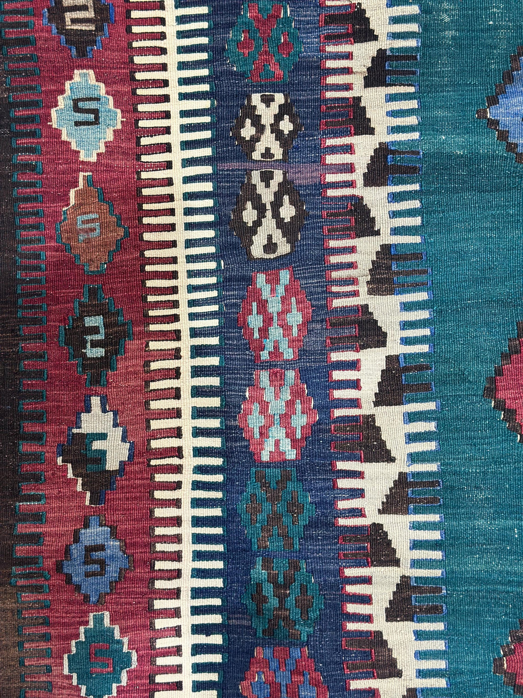 Vintage Turkish Kilim Rug, Handwoven Wool Boho Rug (4.5 x 6.4 ft)