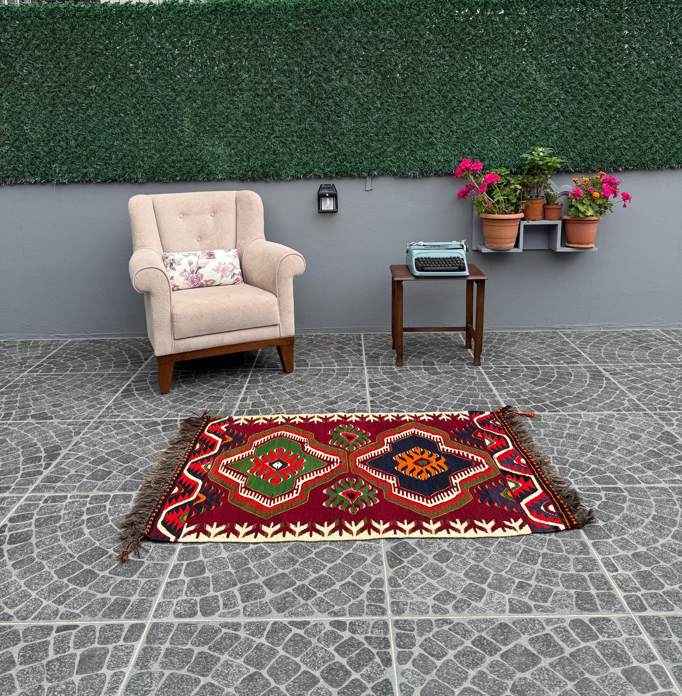 Vintage Turkish Kilim Rug, Handwoven Wool Anatolian Scorpion Rug (2.89x4.26 ft)