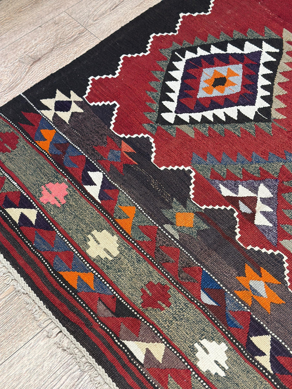 Vintage Turkish Kilim Rug – 4.6 x 7.4 ft, Red Black Geometric Wool Rug