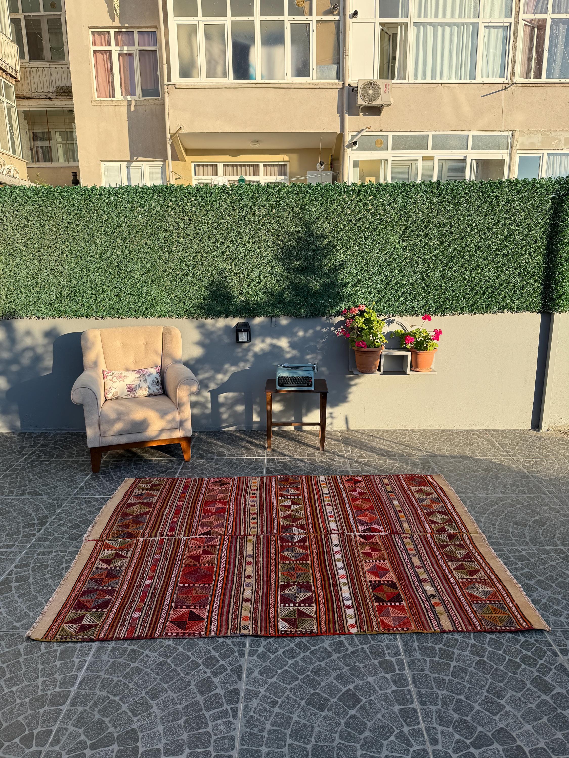 Vintage Turkish Kilim Rug, Handwoven Yunt Mountain, Bohemian Decor (4.95x6.89 ft)