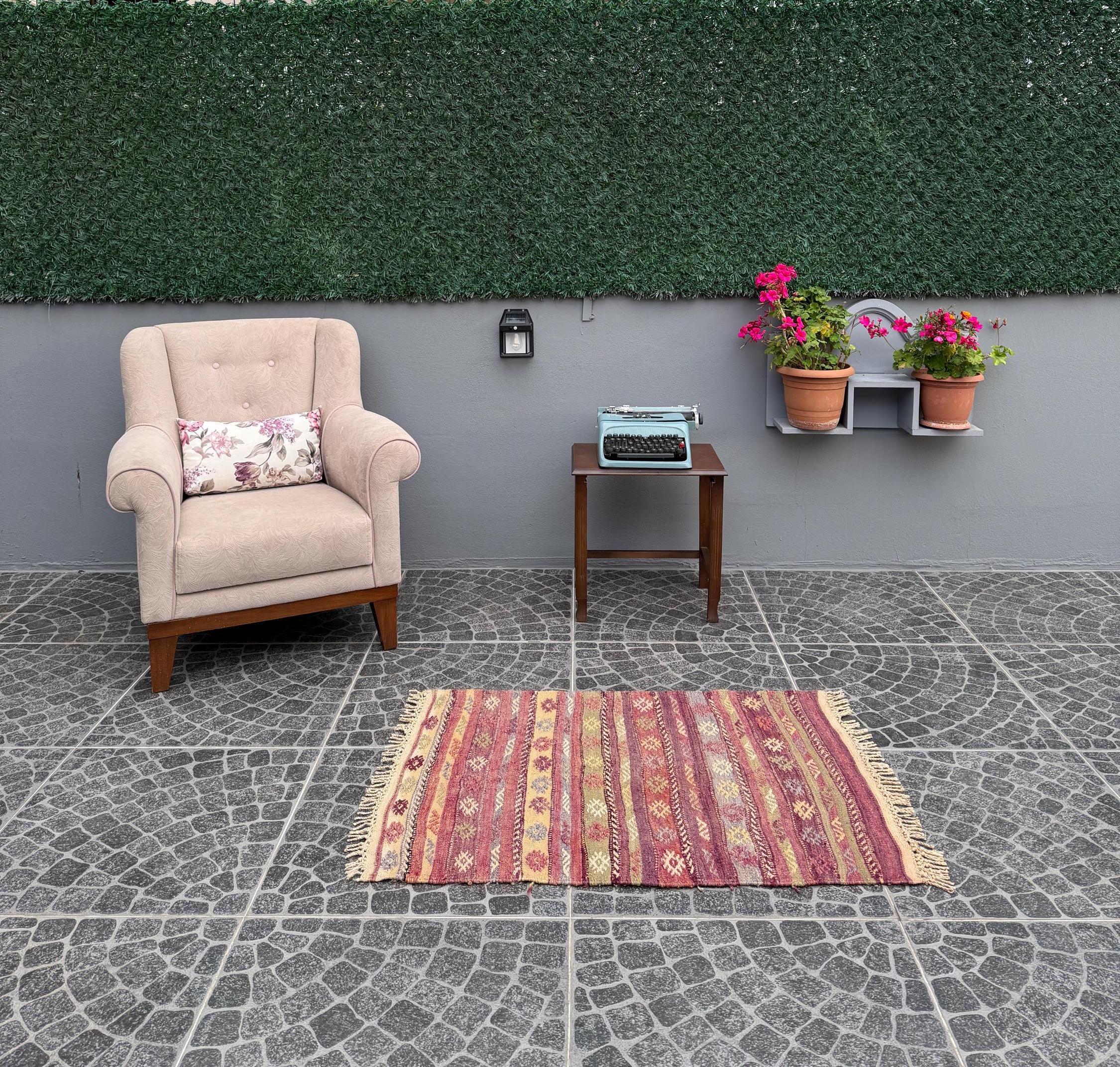 Vintage Turkish Kilim Rug, Handwoven Wool, Boho Decor (2.62x3.54 ft)