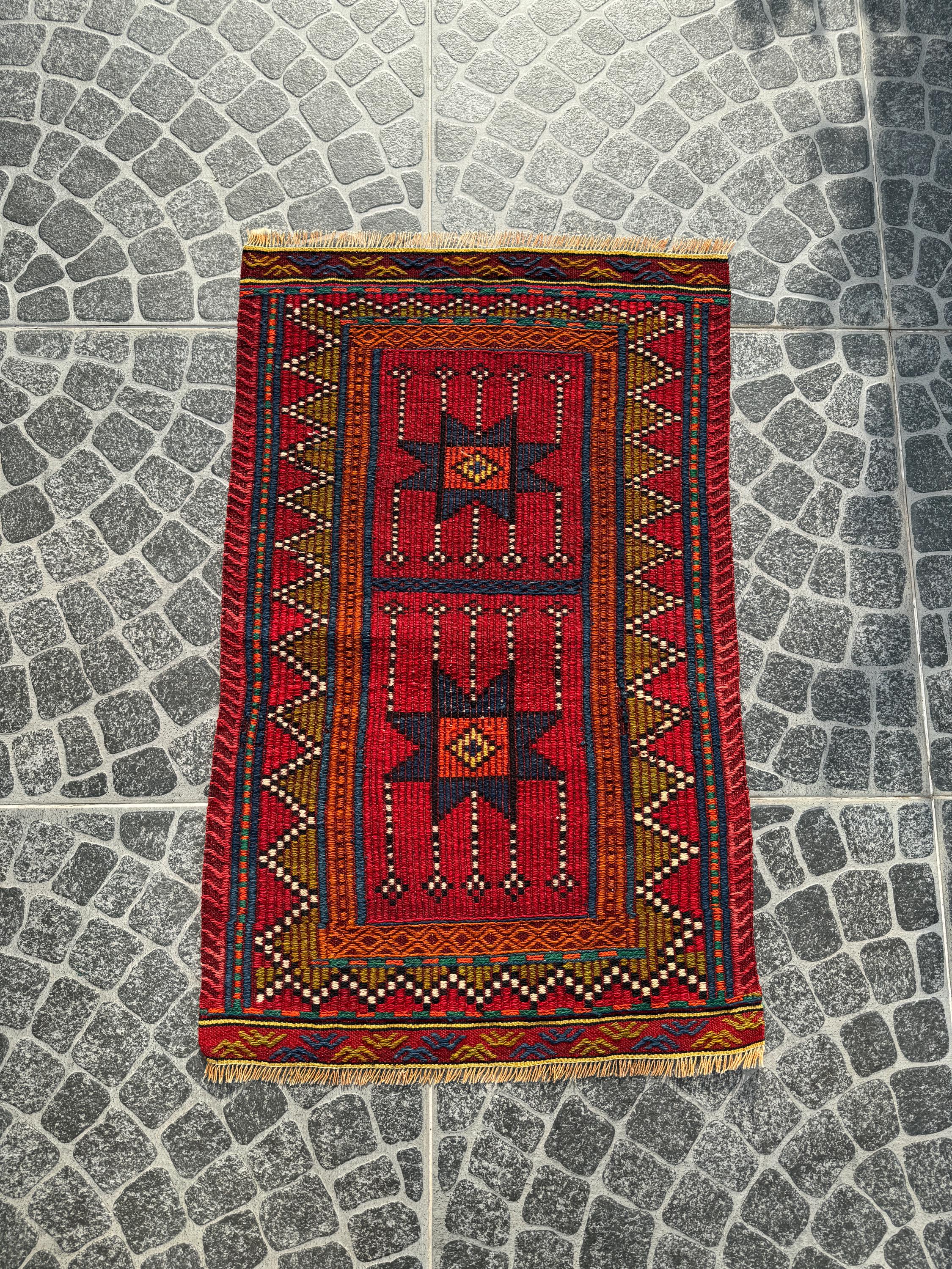 Vintage Turkish Cicim Kilim Rug, Handwoven Wool, Geometric Design (2.07x3.28 ft)