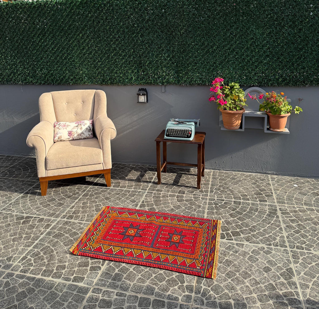 Vintage Turkish Cicim Kilim Rug, Handwoven Wool, Geometric Design (2.07x3.28 ft)