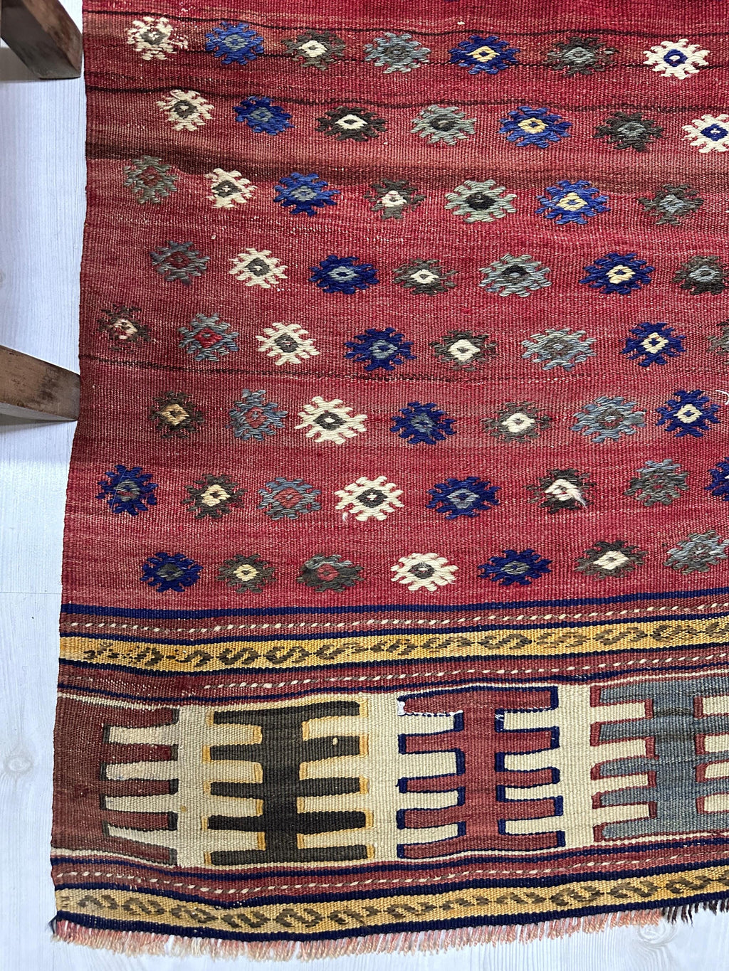 Vintage Turkish Kilim Rug – Handwoven Wool Carpet, 4.59x5.84 ft