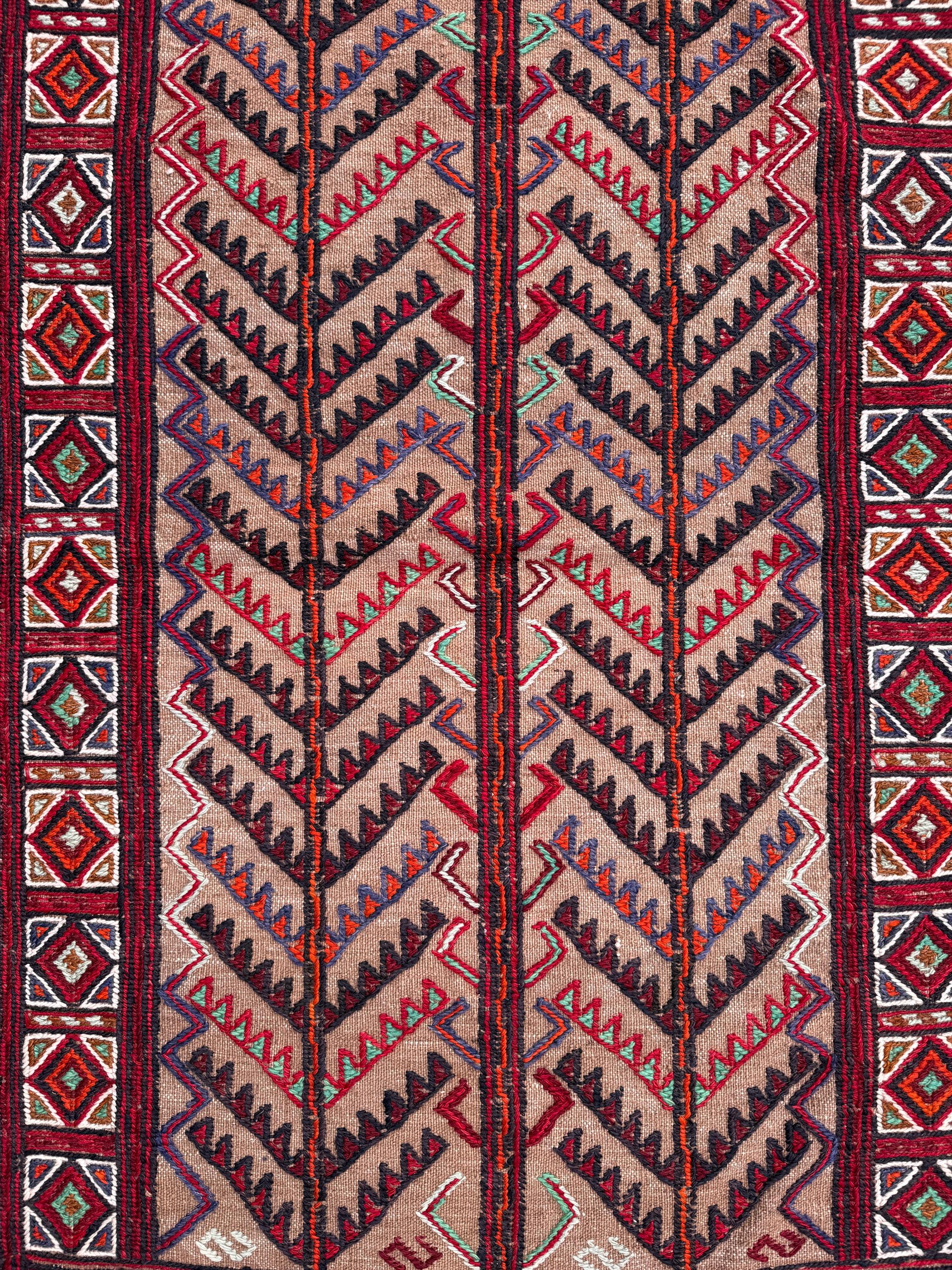 Vintage Turkish Kilim Rug, Handwoven Sumak Rug (2.43x3.97 ft)