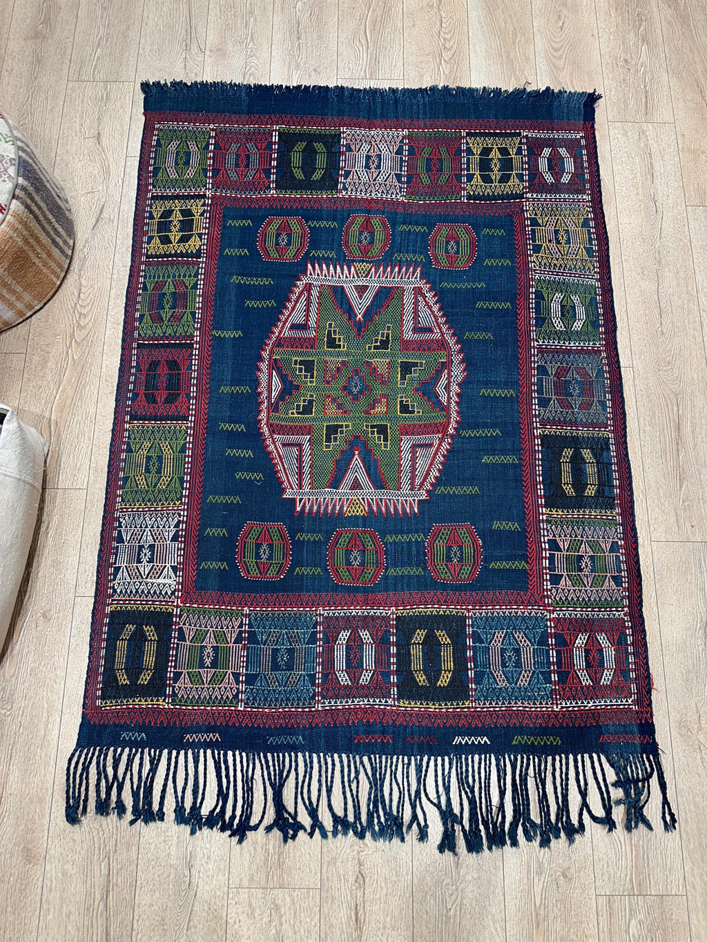 Vintage Turkish Kilim Rug, Handwoven Wool Area Rug (4.20x5.70 ft)