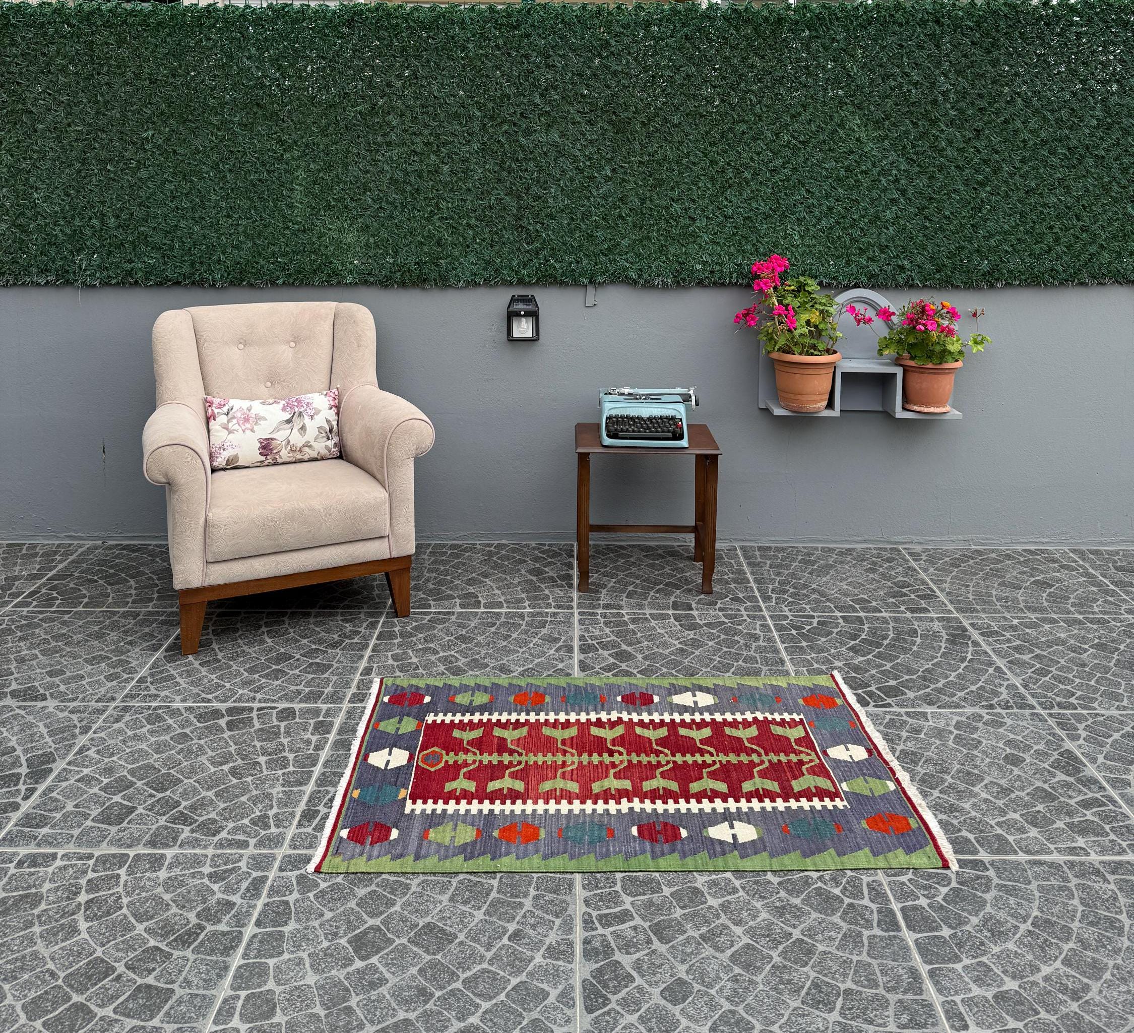 Vintage Turkish Kilim Rug, Handwoven Boho Decor (2.62x4.07 ft)