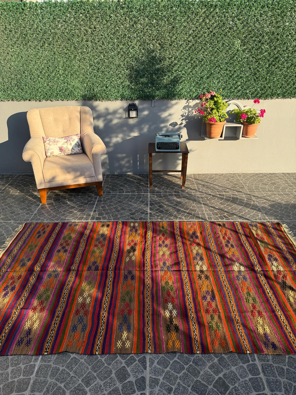 Handwoven Turkish Kilim Rug: Bohemian Geometric Vintage Accent Rug (4x6)