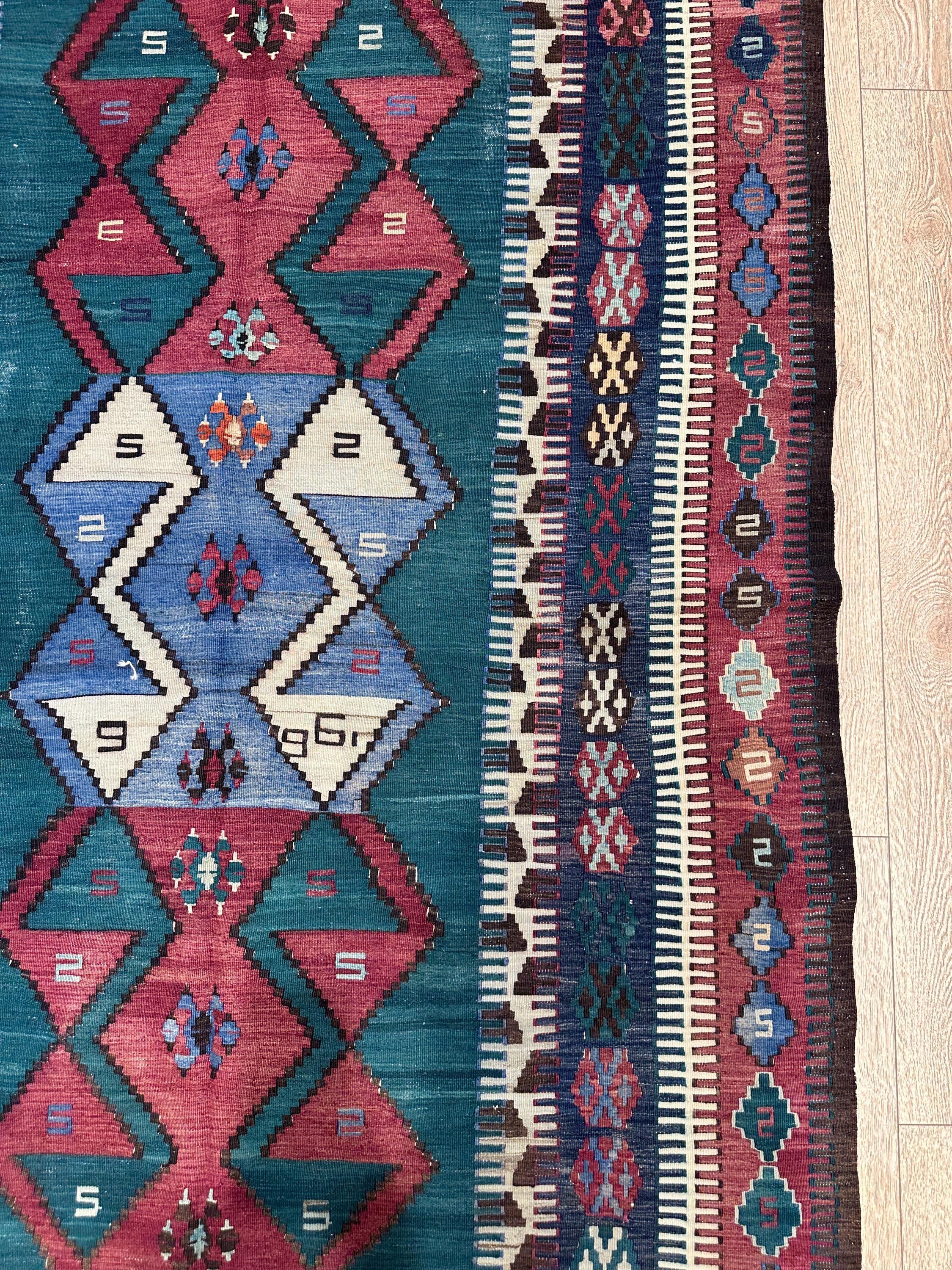 Vintage Turkish Kilim Rug, Handwoven Wool Boho Rug (4.5 x 6.4 ft)