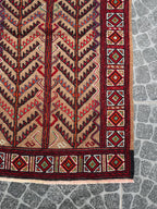 Vintage Turkish Kilim Rug, Handwoven Sumak Rug (2.43x3.97 ft)
