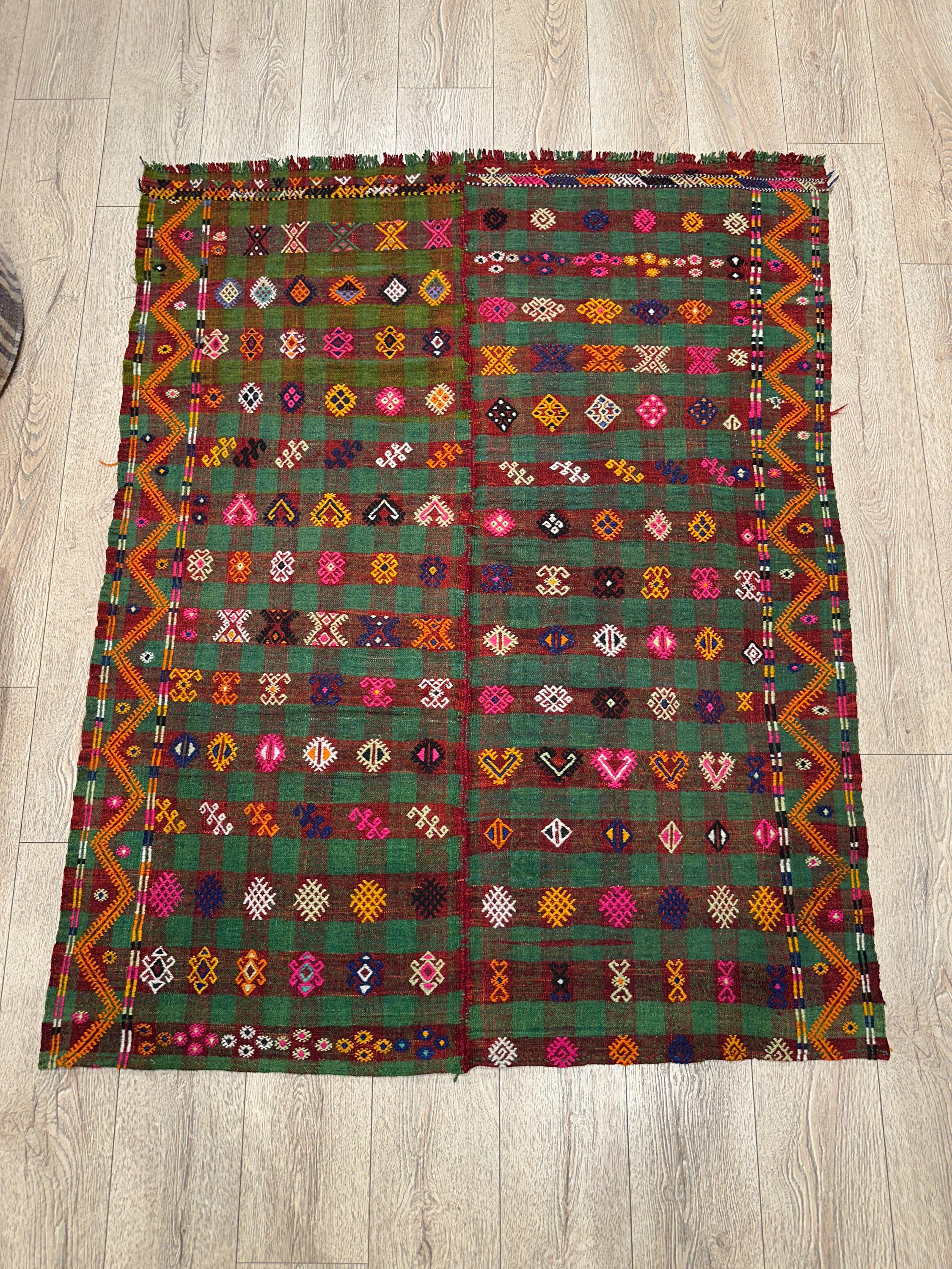 Vintage Turkish Kilim Rug, Multicolor Tribal Wool Rug (4.2 x 5.3 ft)