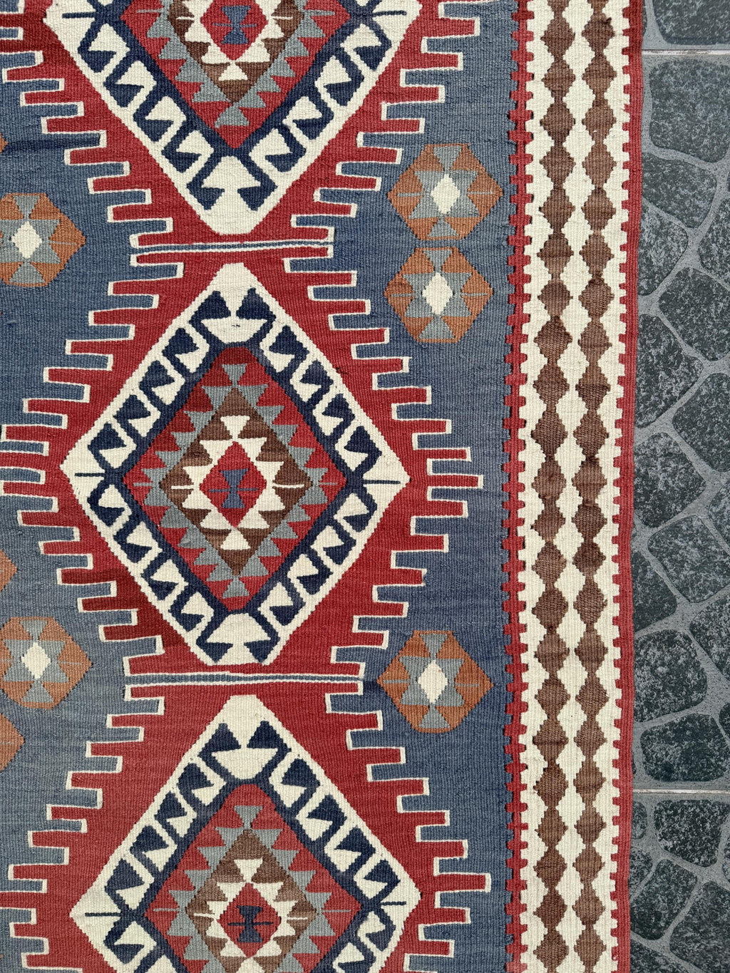 Handwoven Turkish Kilim Rug, Vintage Star Motif (3.64 x 4.33 ft)