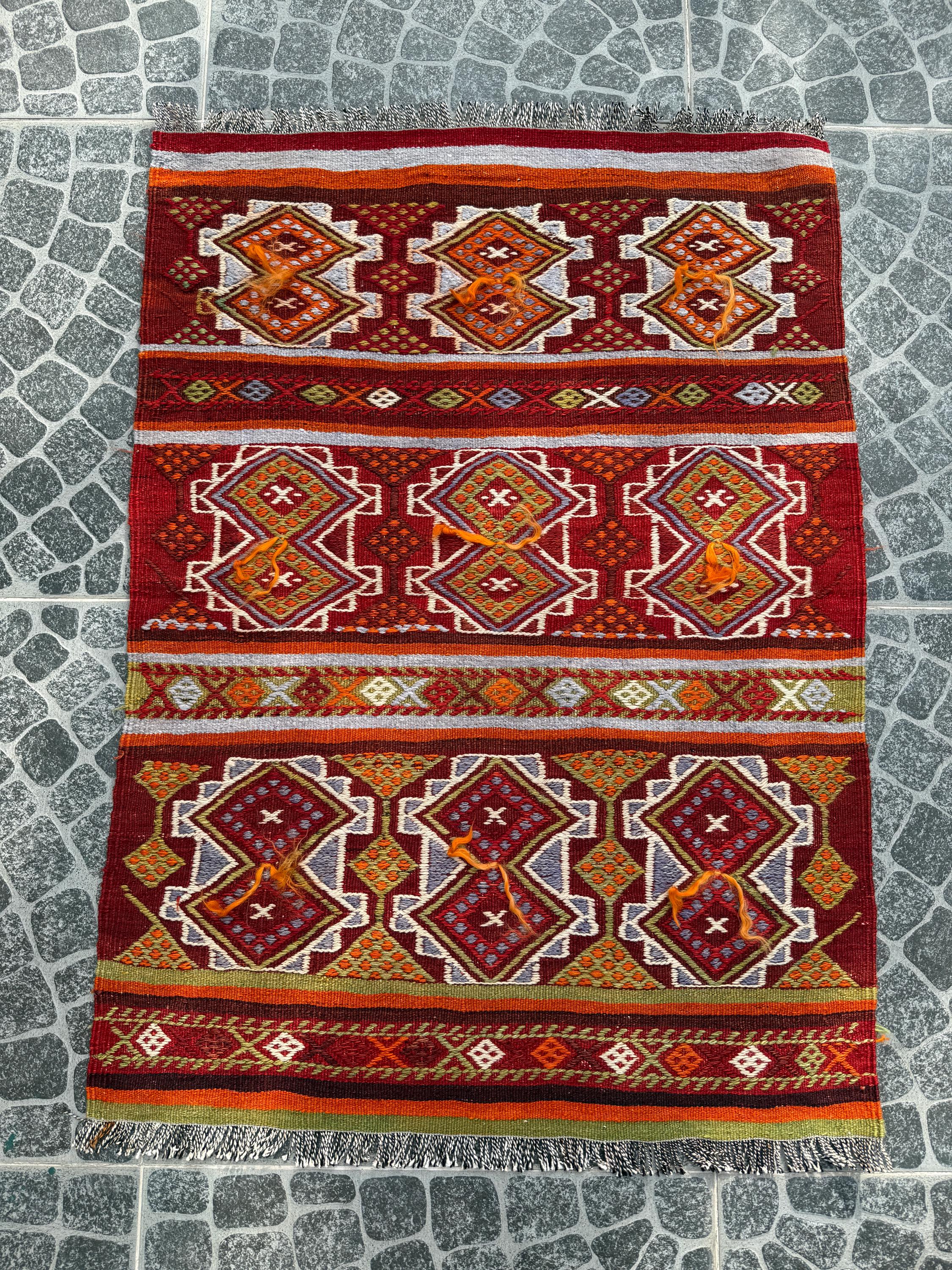 Vintage Turkish Kilim Rug, Handwoven Boho Decor (2.73x3.77 ft)