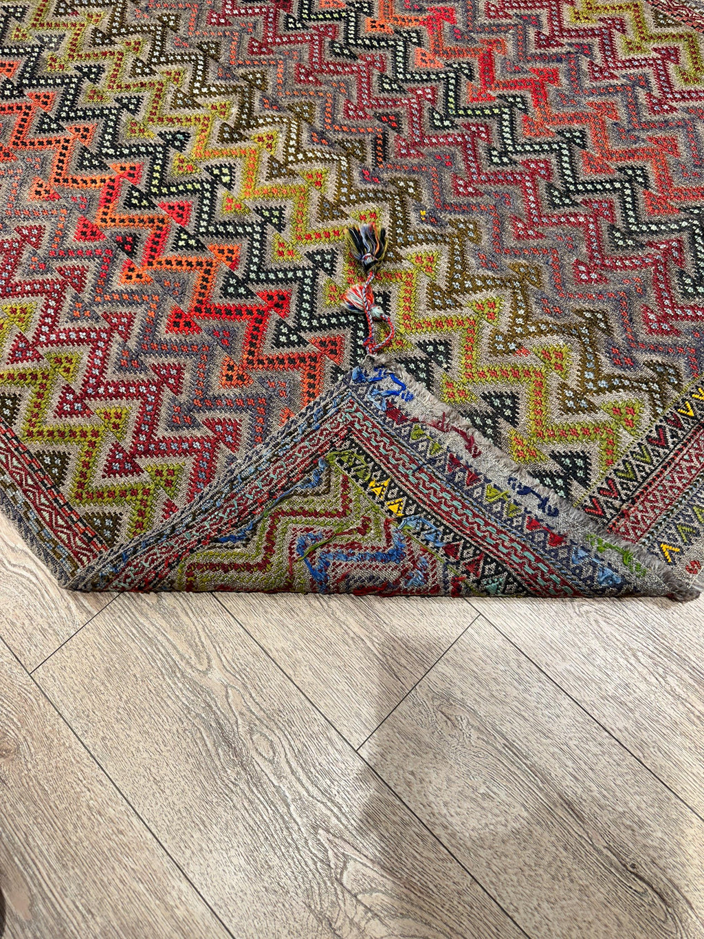 Vintage Turkish Kilim Rug, Handwoven Wool Area Rug (4.3 x 5.5 ft)