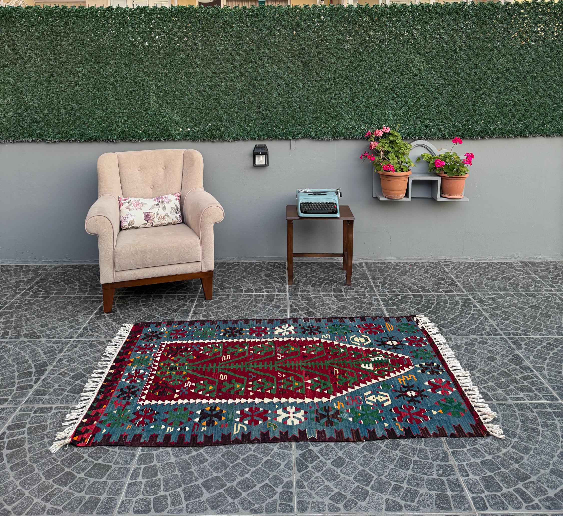 Vintage Esme Kilim Rug, Handwoven Turkish Rug, Bohemian Decor (3.48x5.48 ft)