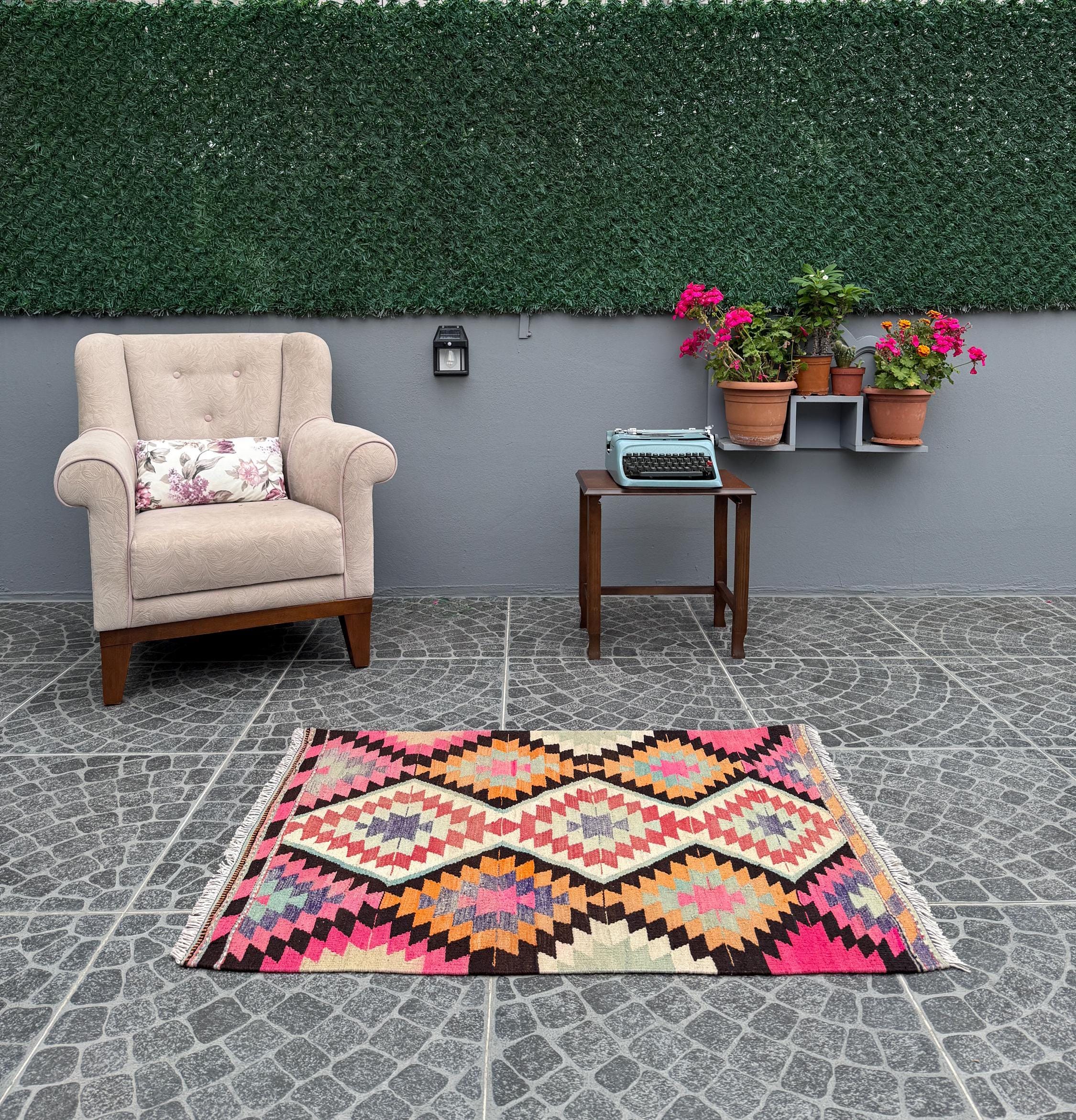 Vintage Turkish Kilim Rug, Handwoven Wool, Boho Decor (2.79x3.74 ft)