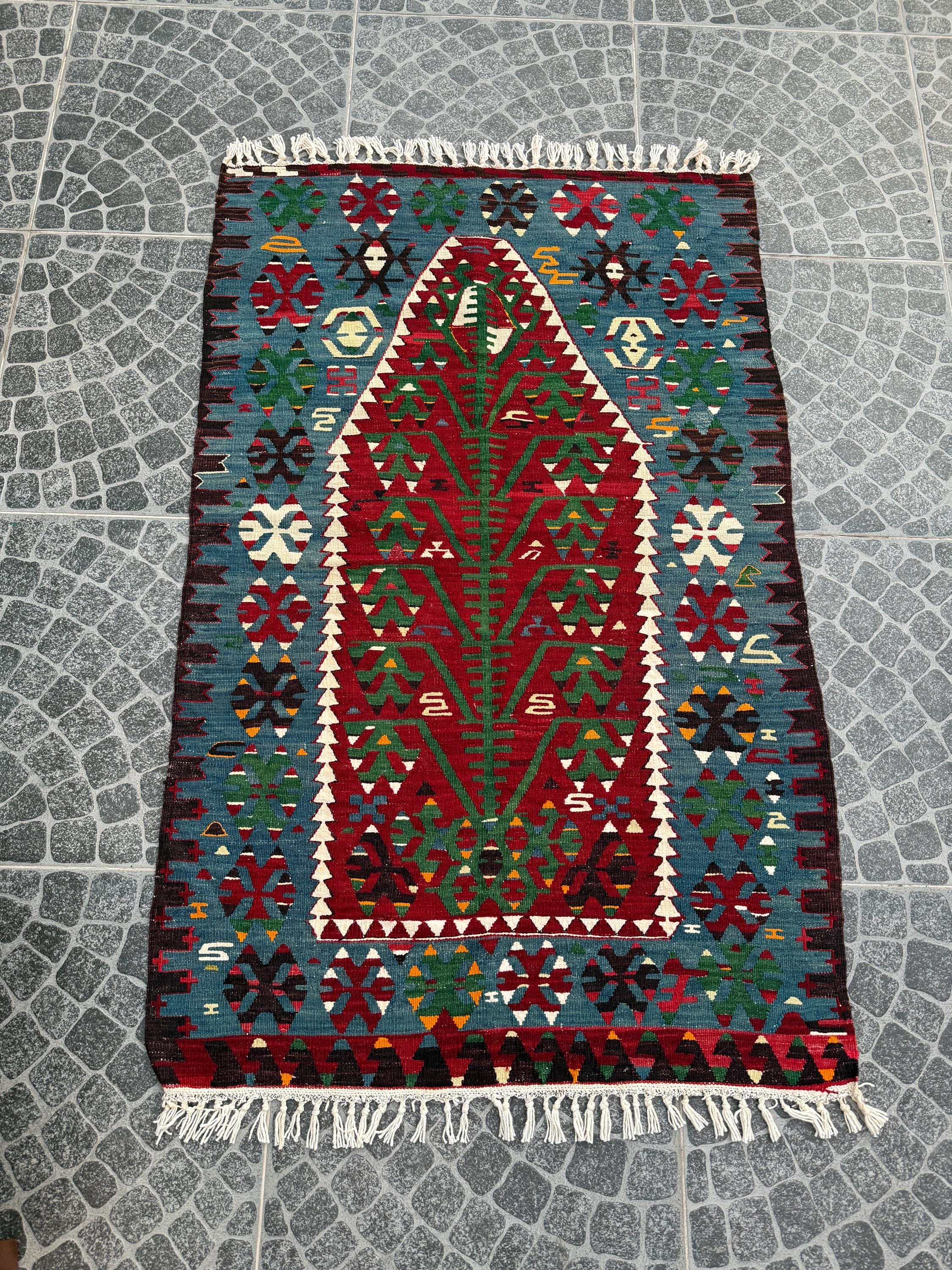 Vintage Esme Kilim Rug, Handwoven Turkish Rug, Bohemian Decor (3.48x5.48 ft)
