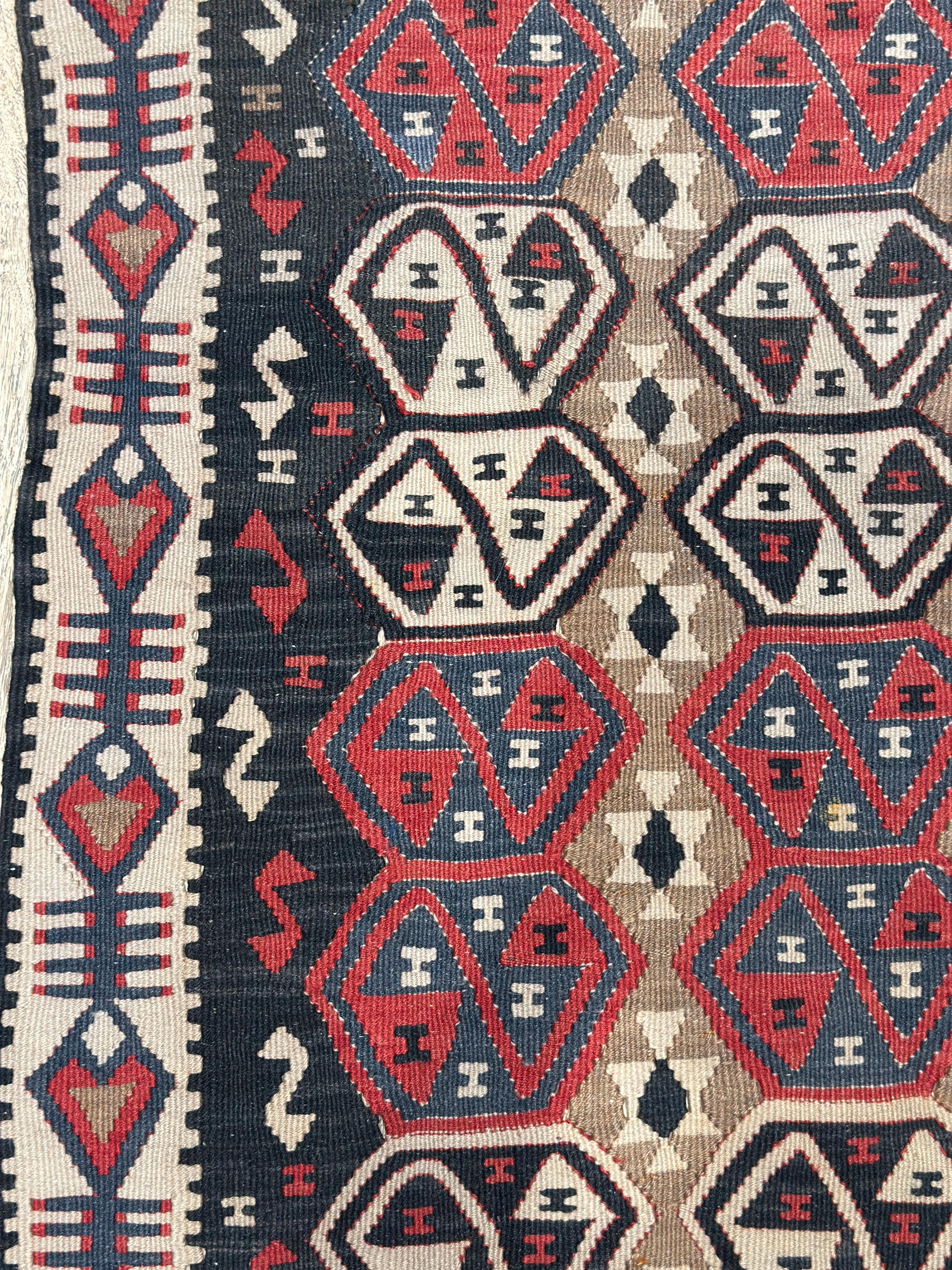 Turkish Kilim Rugs, Rugs for living room, Vintage boho decor rug, Authentic Vintage Rug, Unique Rugs, Vintage Area Rugs  - 4.2 x 6.6 ft