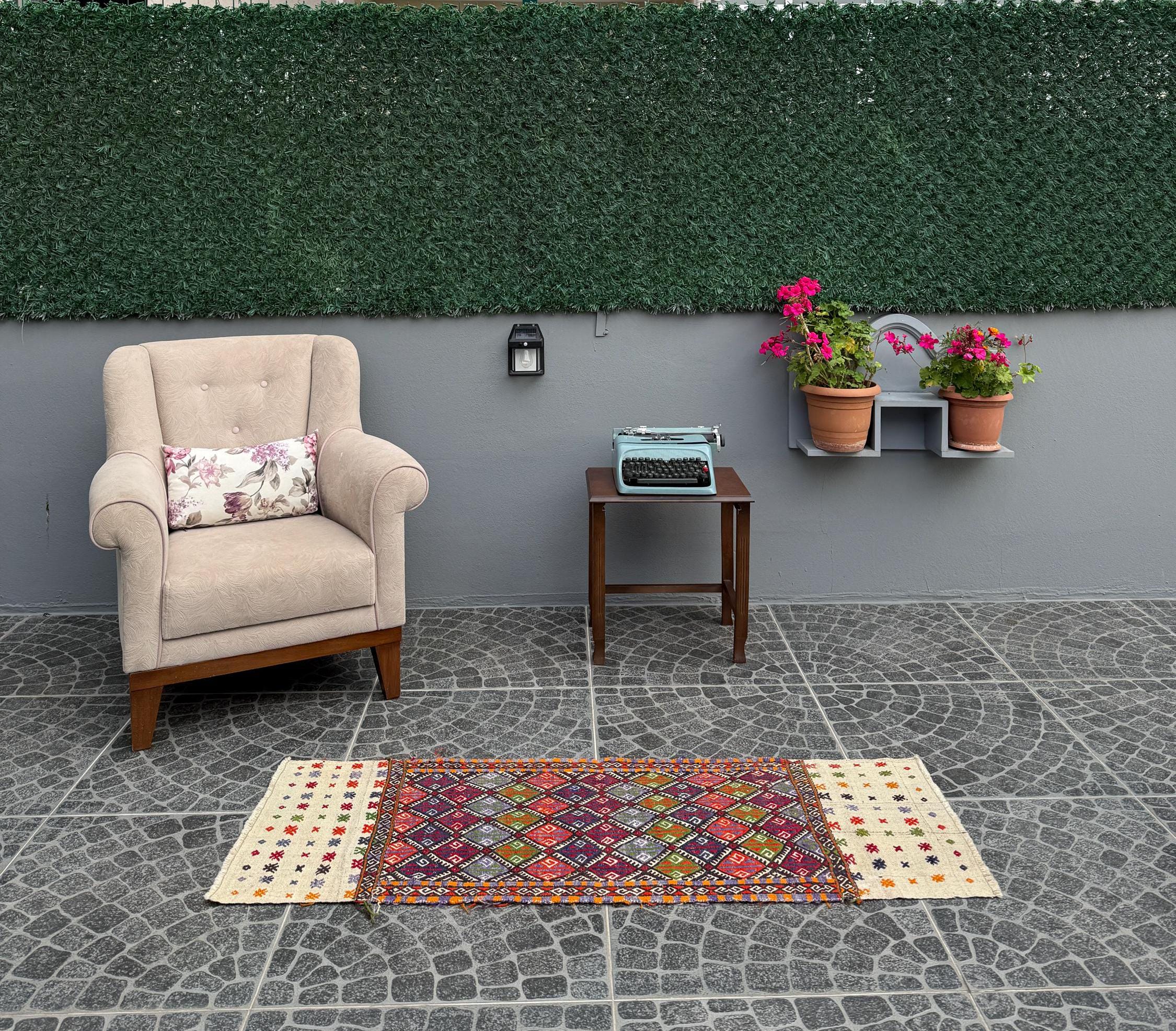 Vintage Turkish Kilim Rug: Handwoven Wool Boho Decor (1.77x4.92 ft)