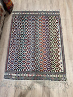 Vintage Turkish Kilim Rug (4.8 x 6.7 ft) – Handwoven Wool, Tribal Zigzag Design