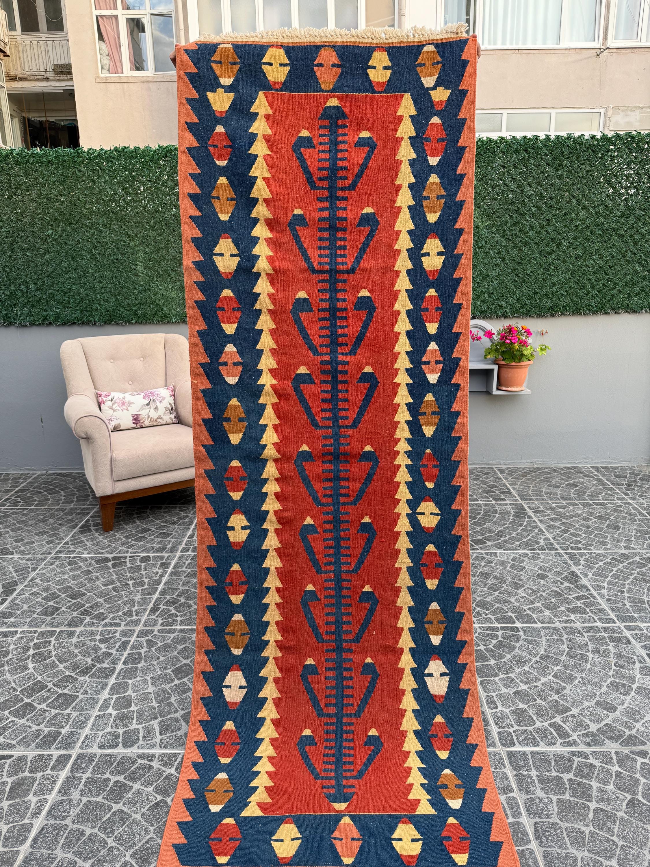 Vintage Turkish Kilim Rug: Handwoven Wool, Tree of Life Motif (2.72x7.78 ft)