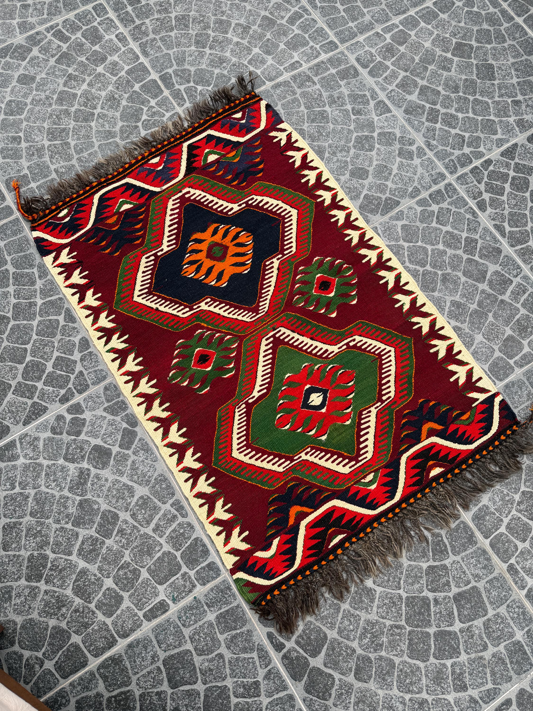 Vintage Turkish Kilim Rug, Handwoven Wool Anatolian Scorpion Rug (2.89x4.26 ft)