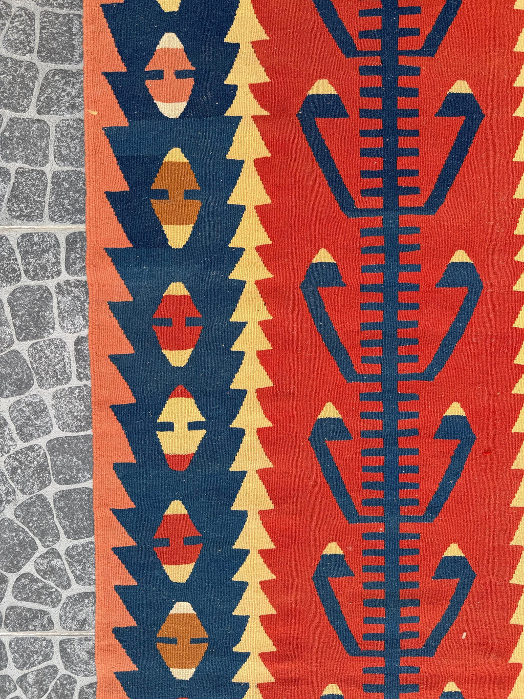 Vintage Turkish Kilim Rug: Handwoven Wool, Tree of Life Motif (2.72x7.78 ft)