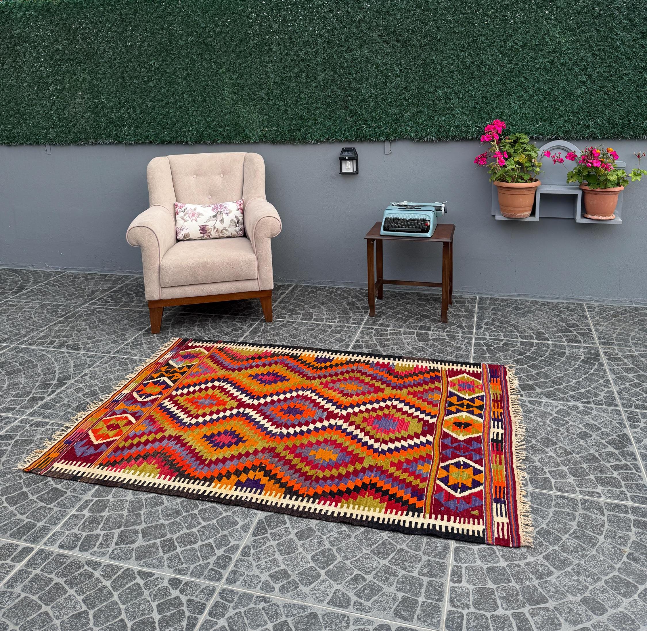 Vintage Turkish Kilim Rug, Handwoven Wool, Bohemian Decor (3.84x5.58 ft)