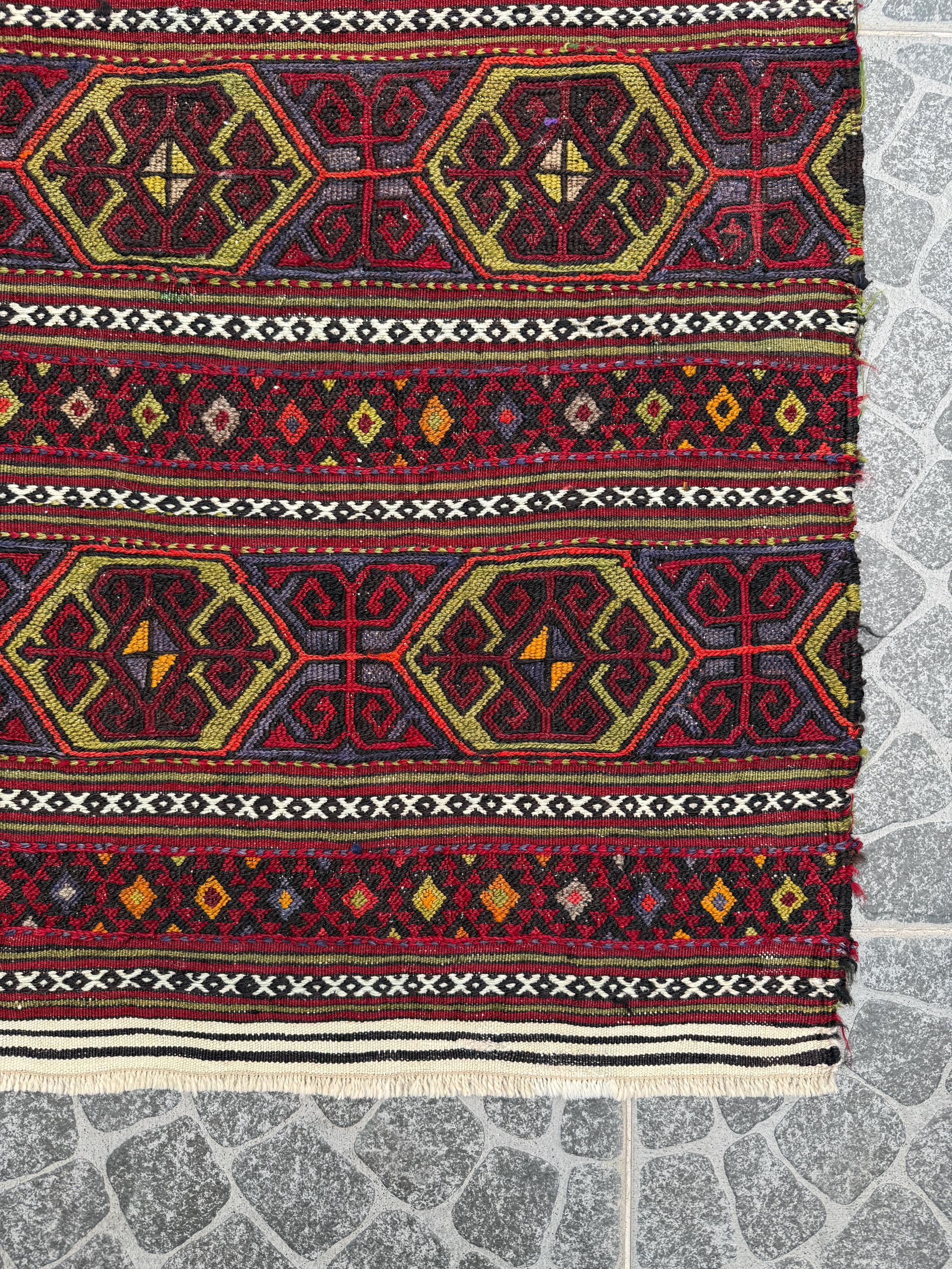 Vintage Turkish Kilim Rug, Handwoven Wool Decor (3.02x4.20 ft)